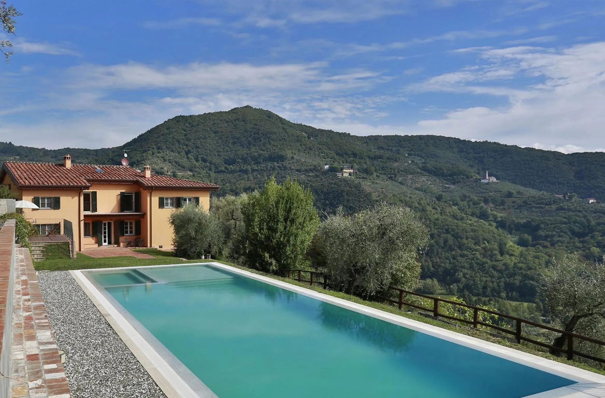Property building in Santo Stefano 10 by Salogi Villas