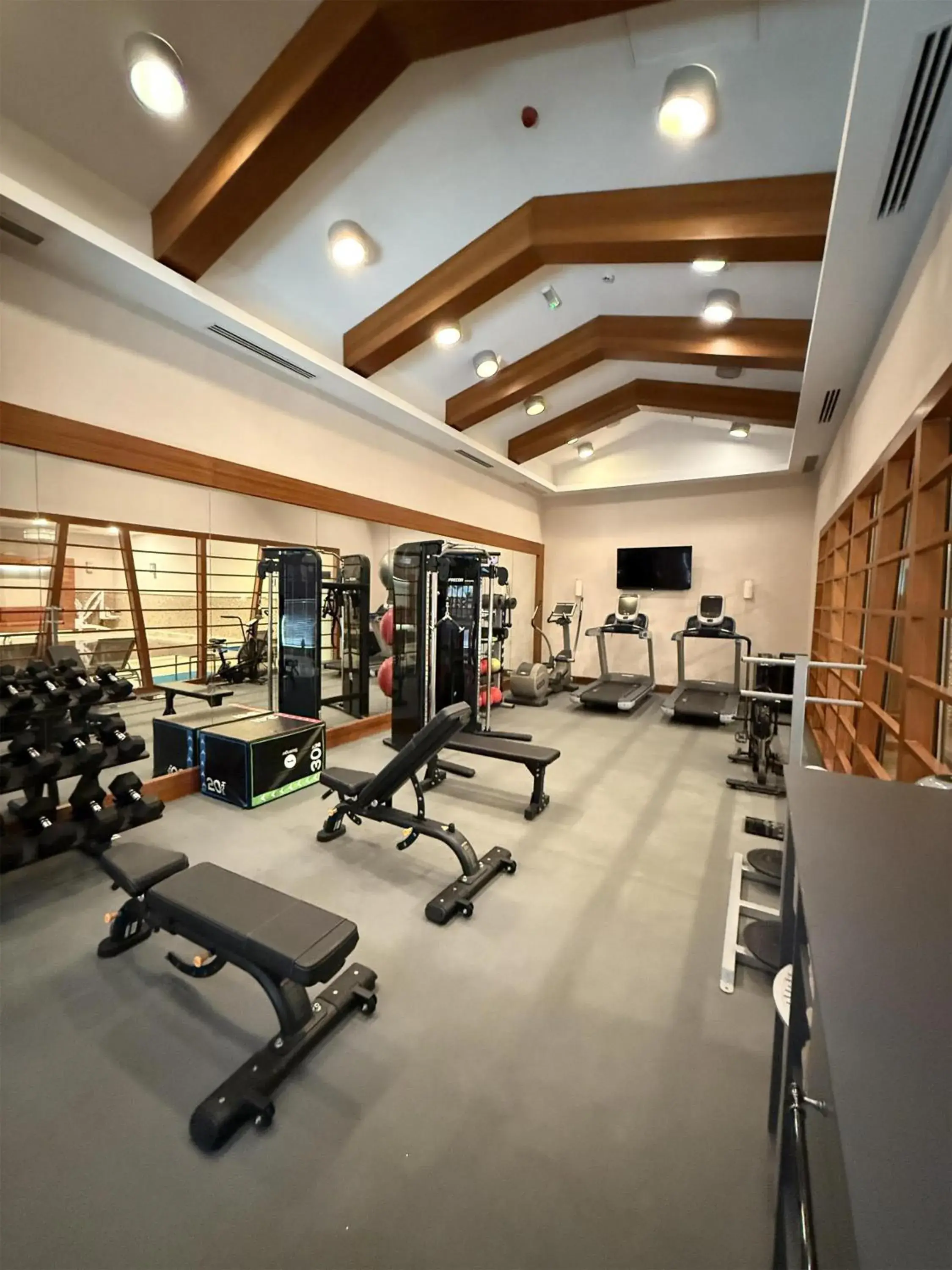 Fitness centre/facilities in Doubletree by Hilton Van Fitness centre/facilities in Doubletree by Hilton Van