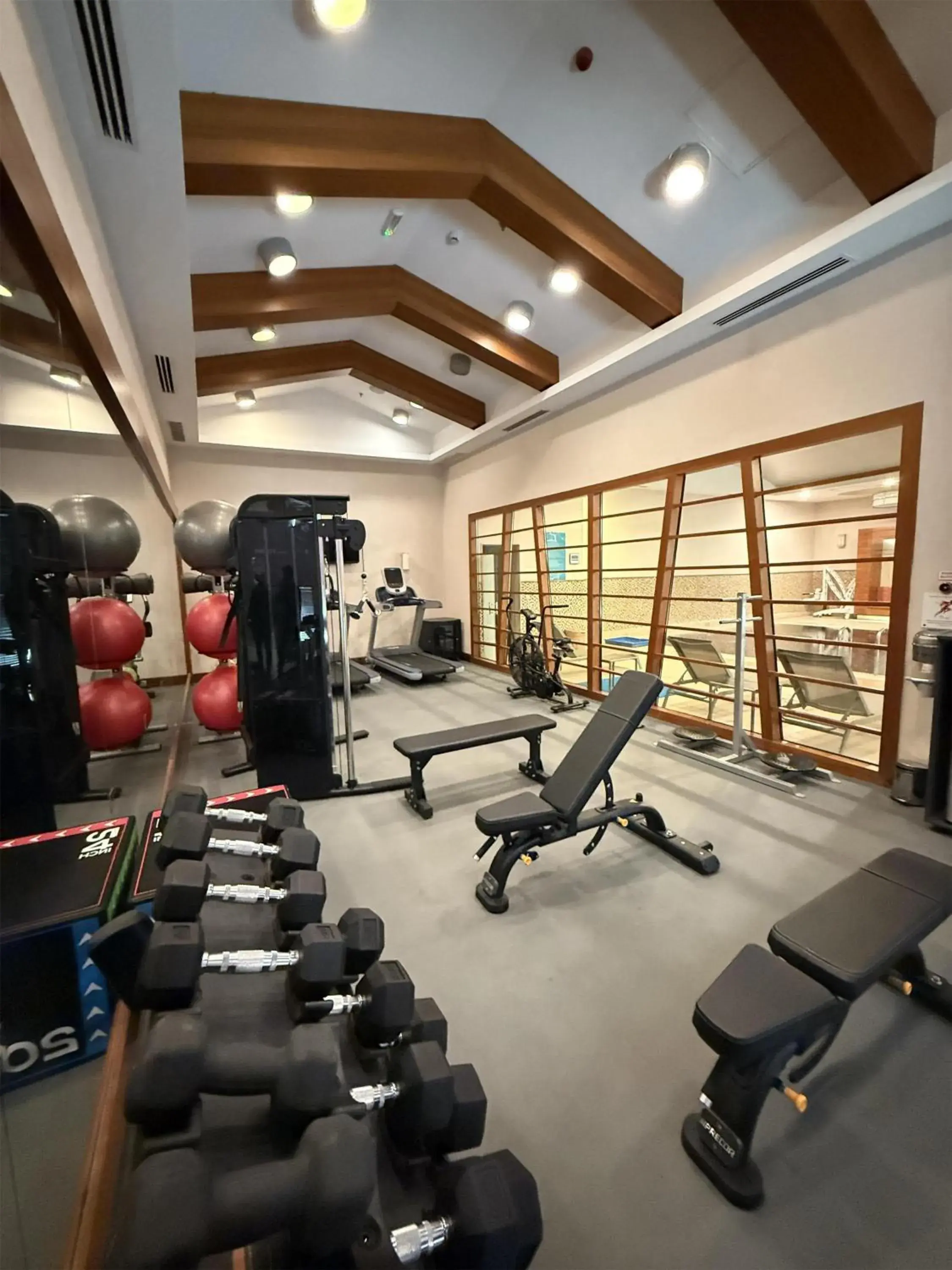 Fitness centre/facilities in Doubletree by Hilton Van Fitness centre/facilities in Doubletree by Hilton Van