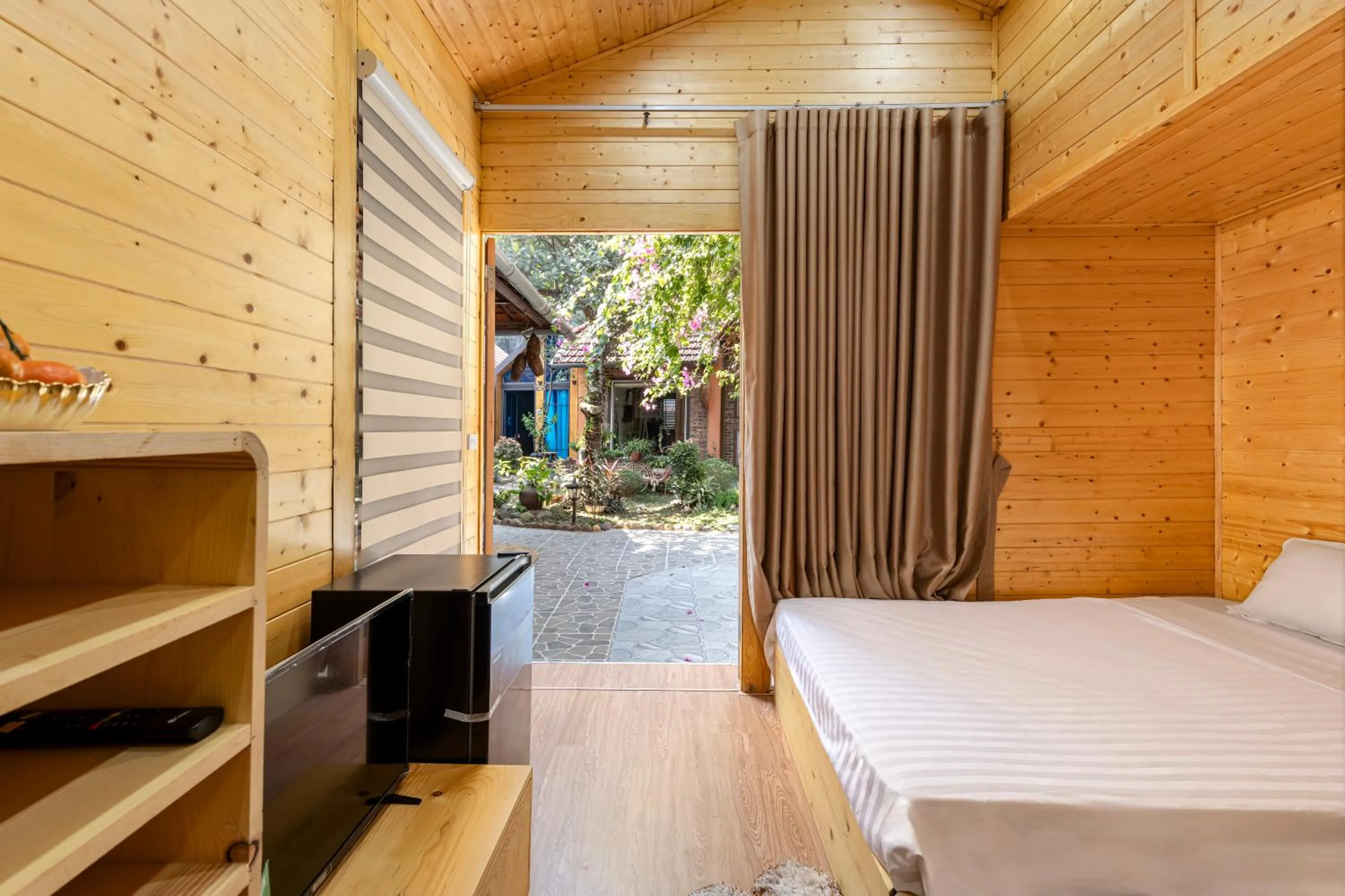 View (from property/room), Bed in Tam Coc Friends Bungalow Ninh Bình