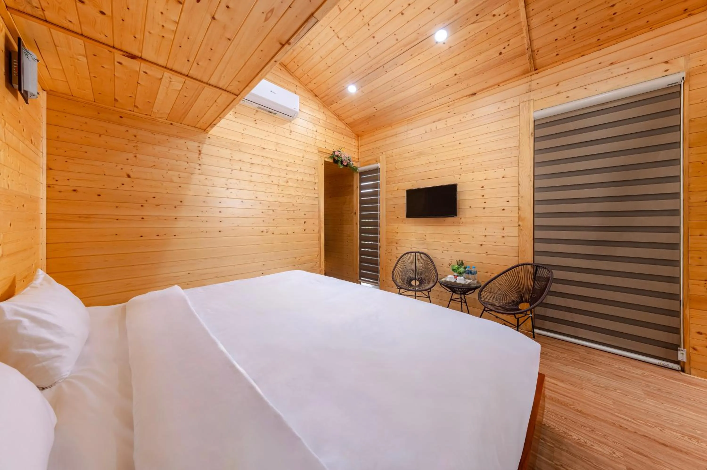 Bed in Tam Coc Friends Bungalow Ninh Bình