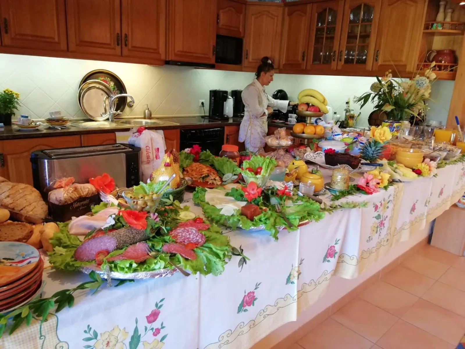 Buffet breakfast in Vila De Sol