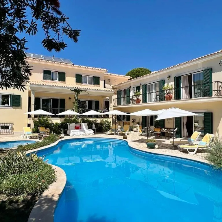 Property building in Vila De Sol