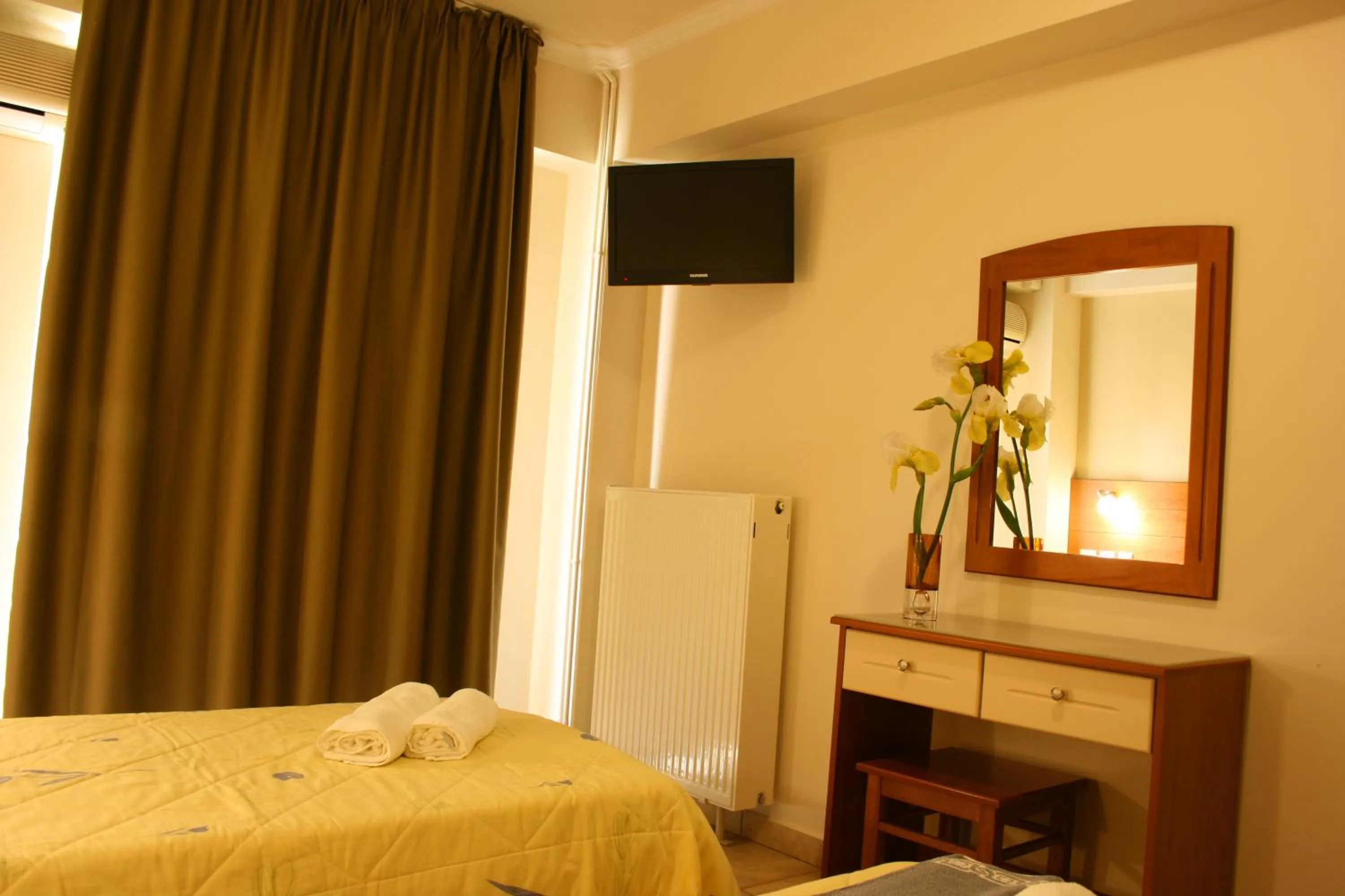 Decorative detail, Bed in Rea Hotel