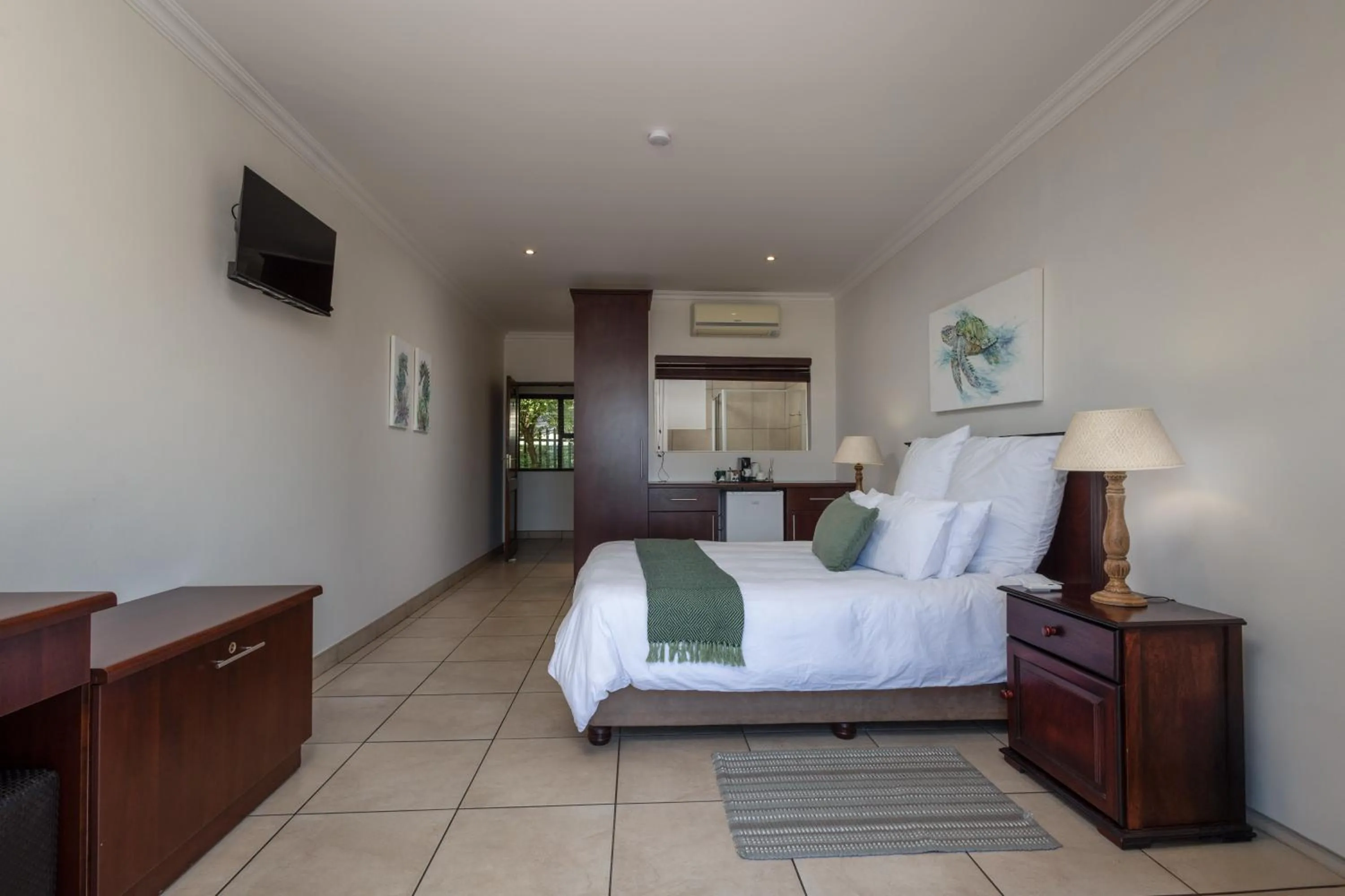 TV and multimedia, Bed in La Lucia BnB