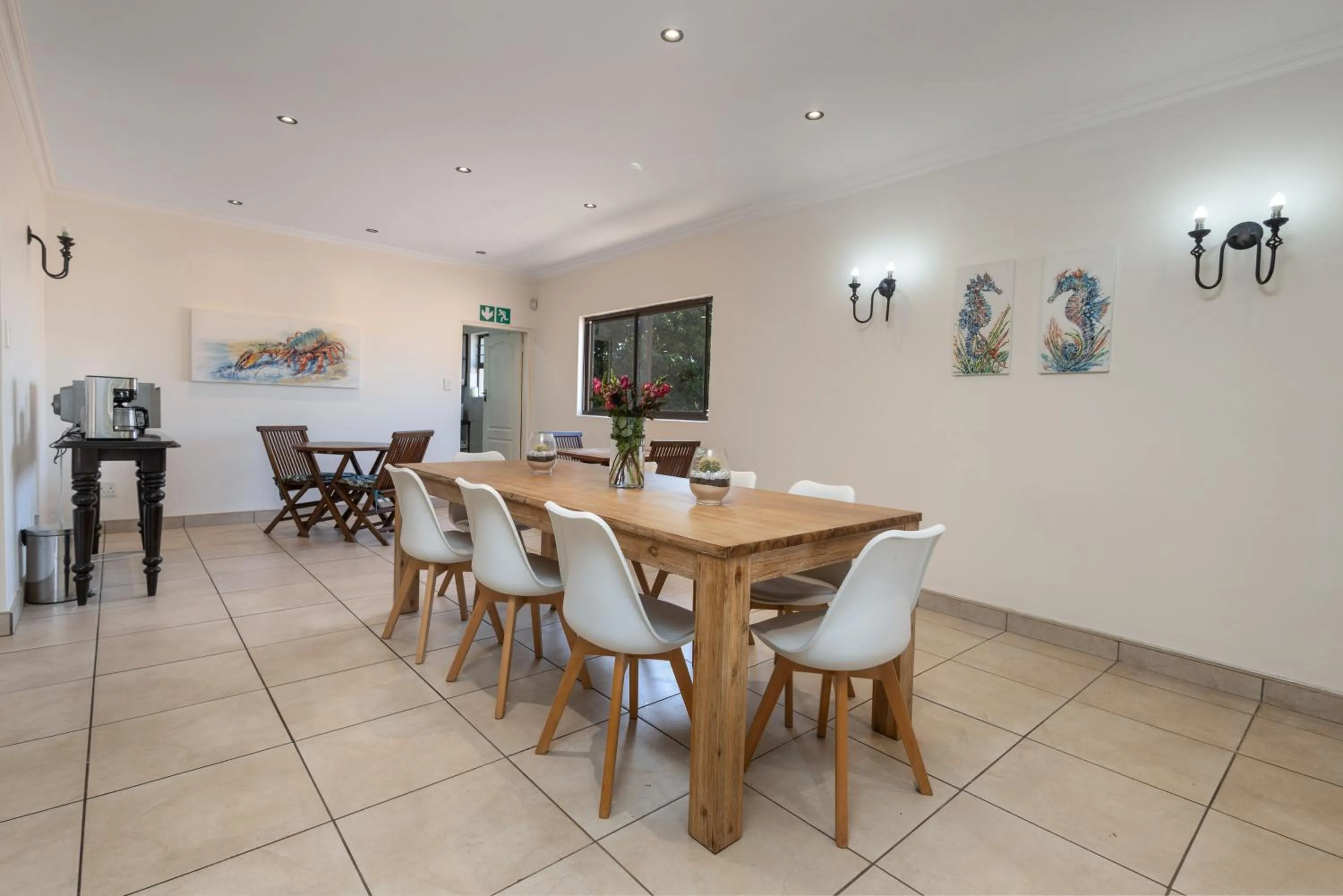 Area and facilities in La Lucia BnB