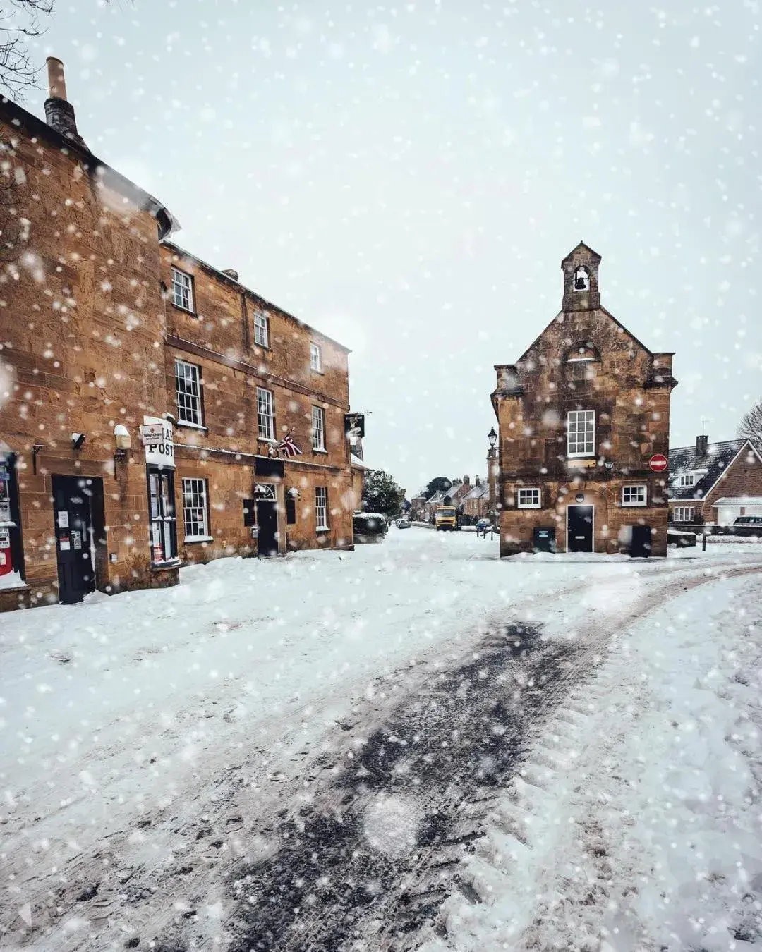 Property building, Winter in The White Hart Hotel