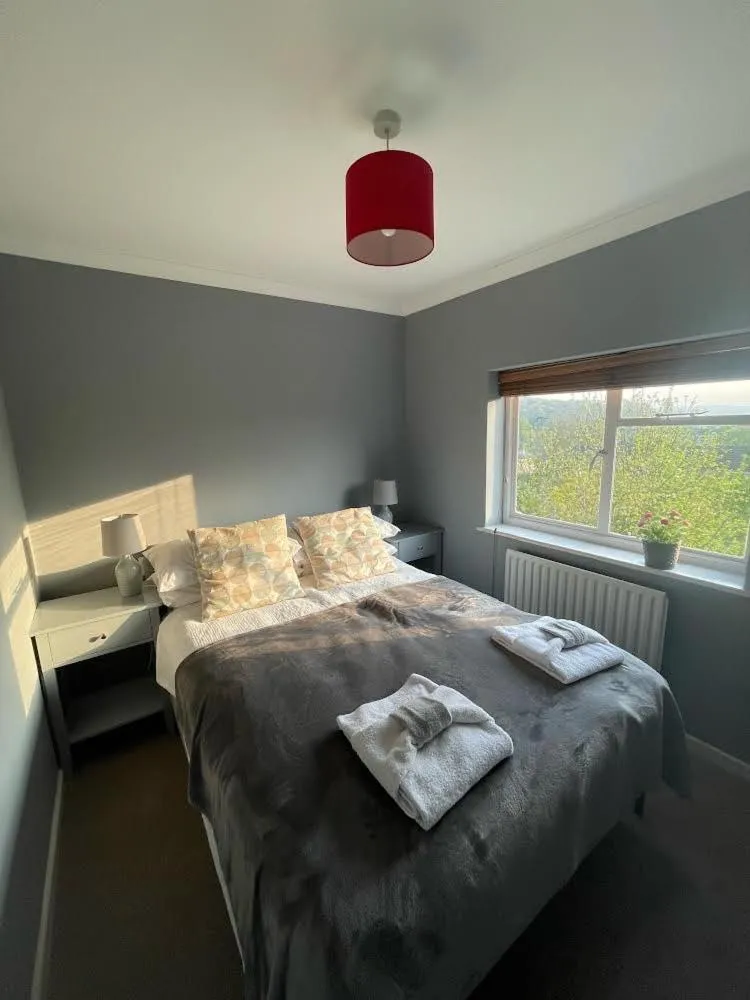 Bedroom, Bed in Henley self catering House