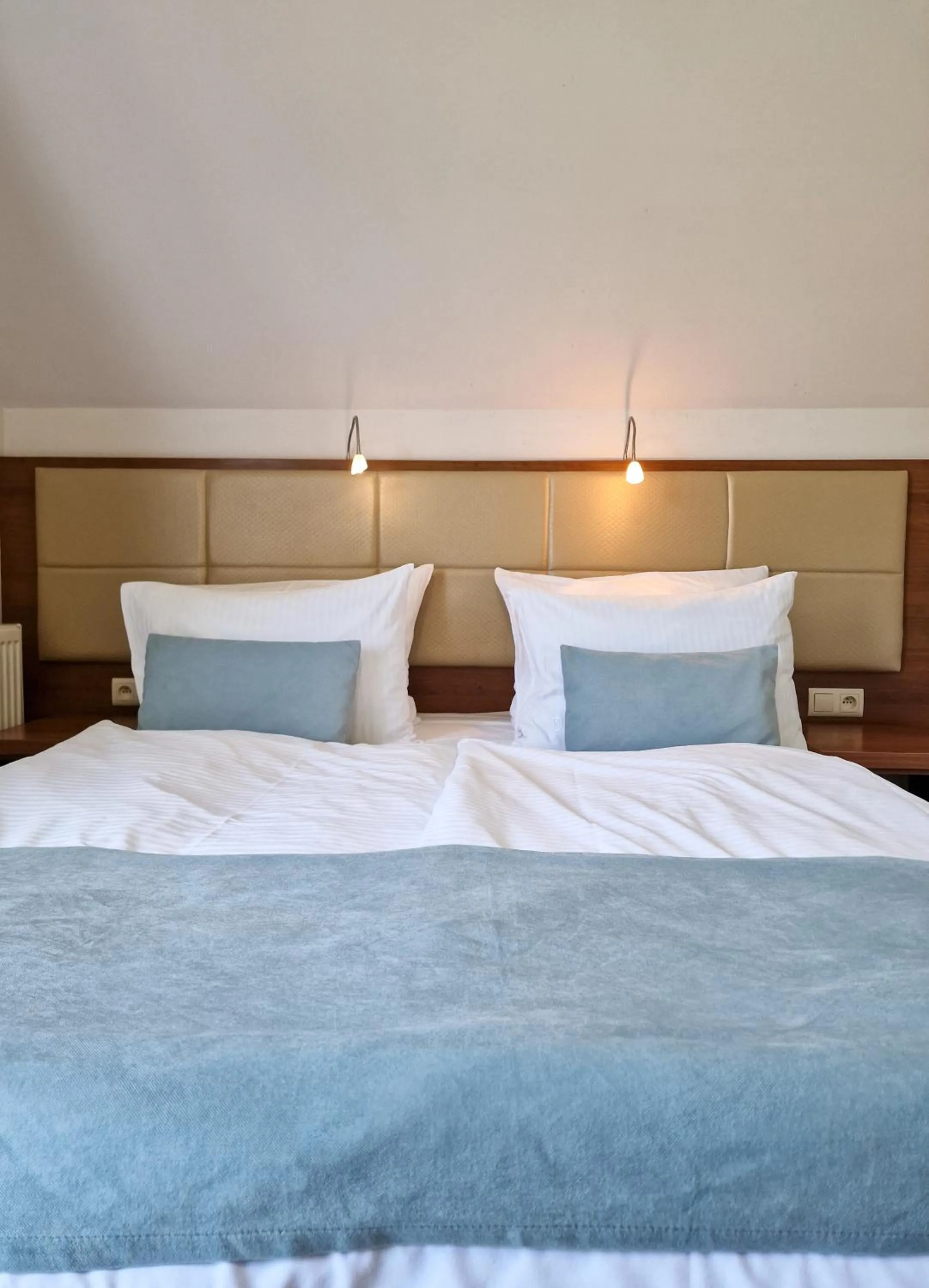 Bed in Hotel 77 Restauracja Spa