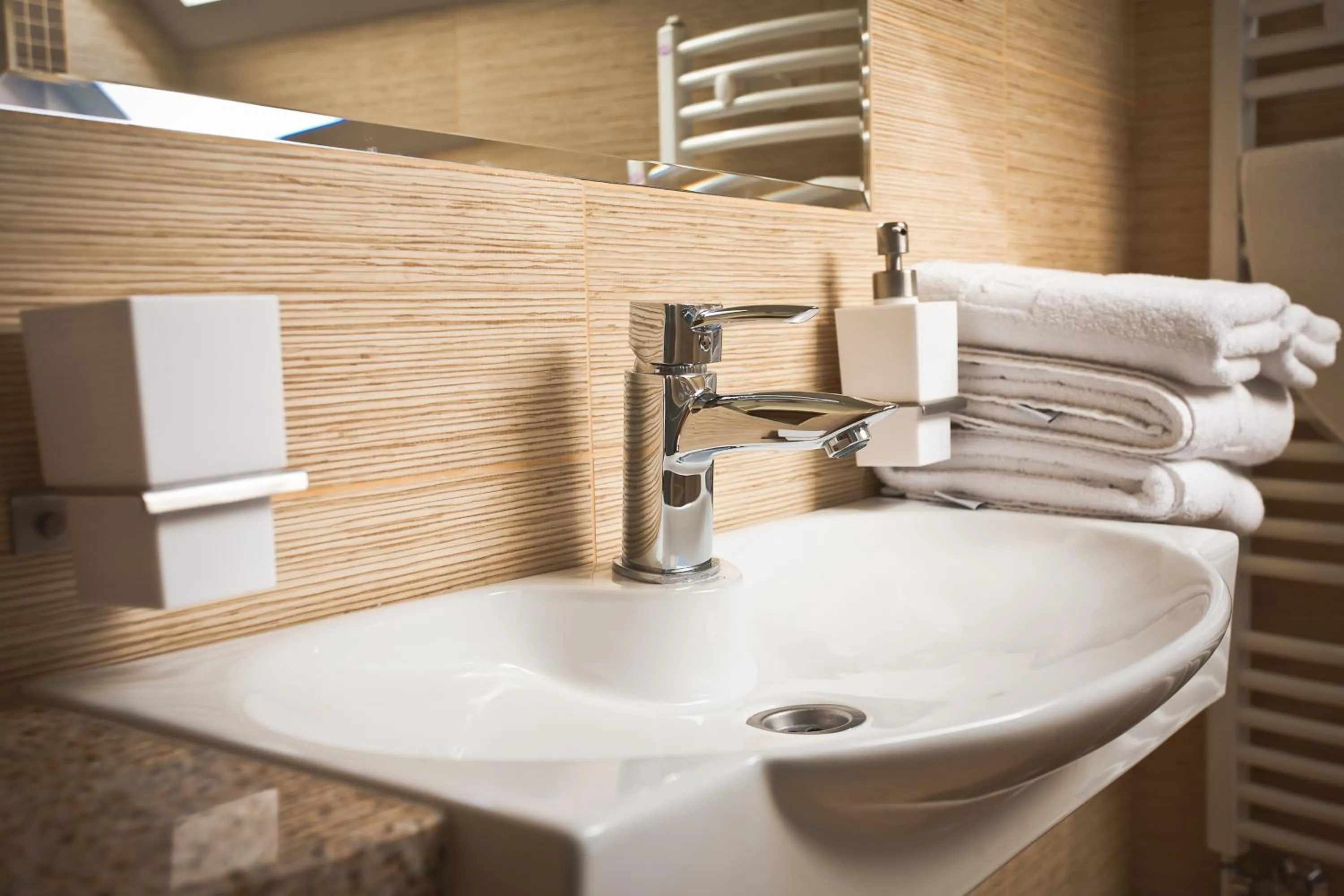 Bathroom in Hotel 77 Restauracja Spa