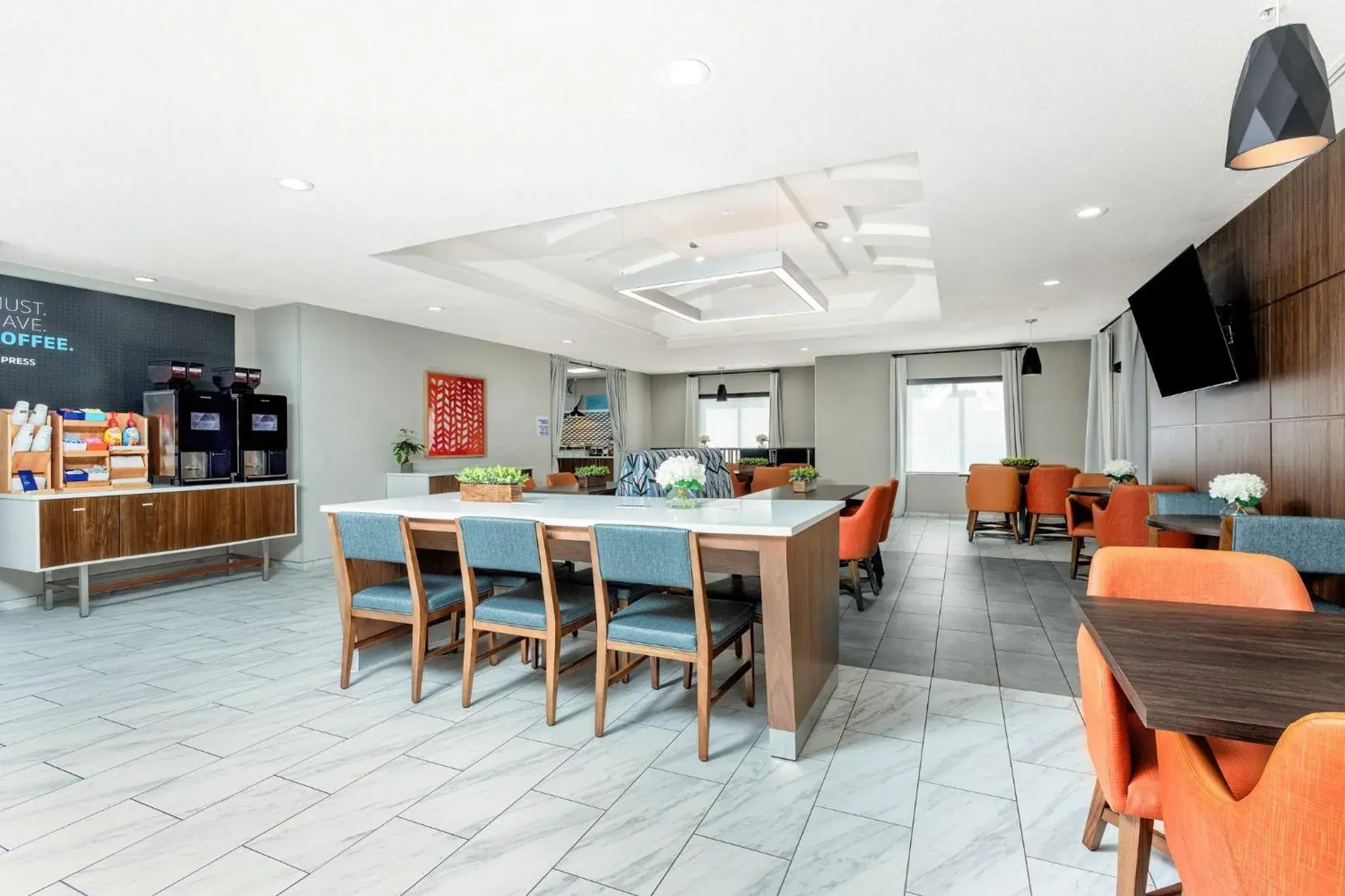 Property building in Holiday Inn Express & Suites Ormond Beach - North Daytona by IHG Property building in Holiday Inn Express & Suites Ormond Beach - North Daytona by IHG