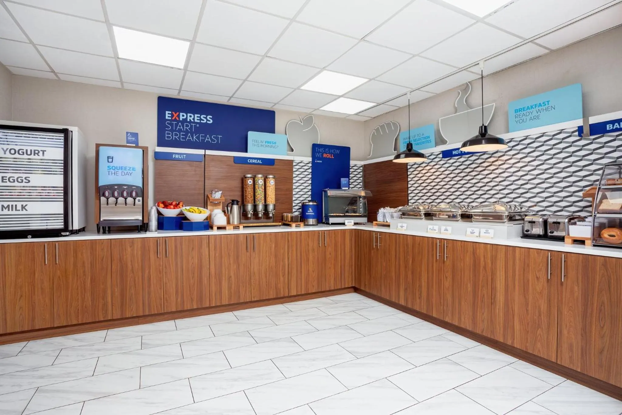 Breakfast in Holiday Inn Express & Suites Ormond Beach - North Daytona by IHG