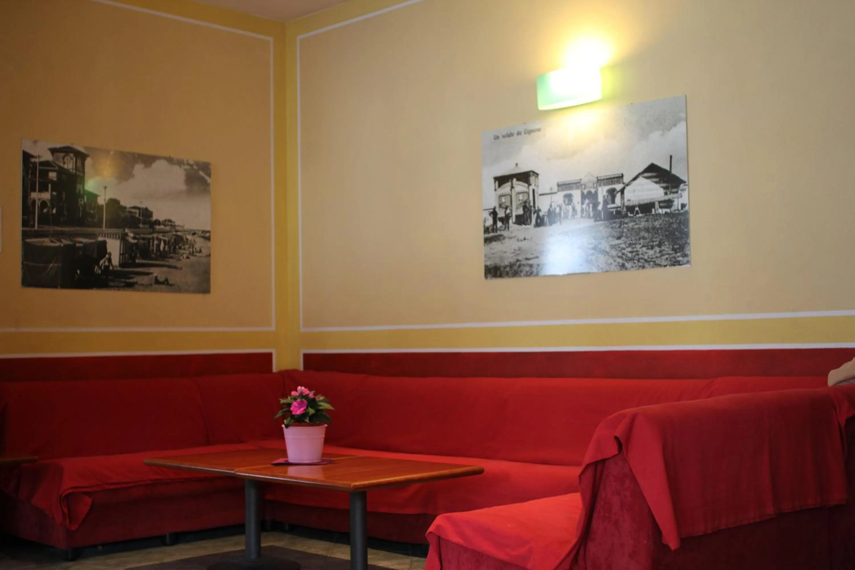 Lounge or bar in Hotel La Fenice