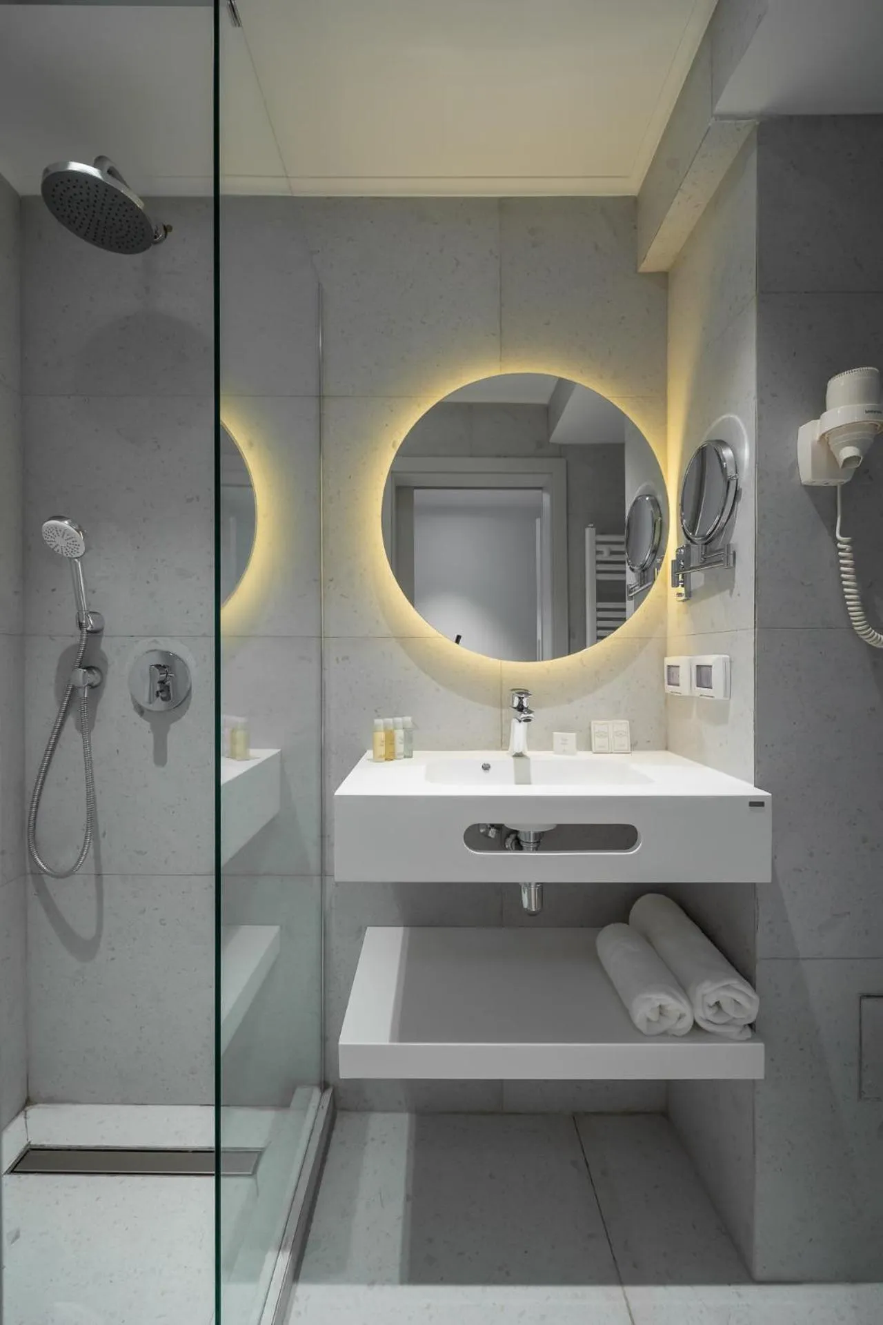 Bavaria Blu Hotel and Conference Centre