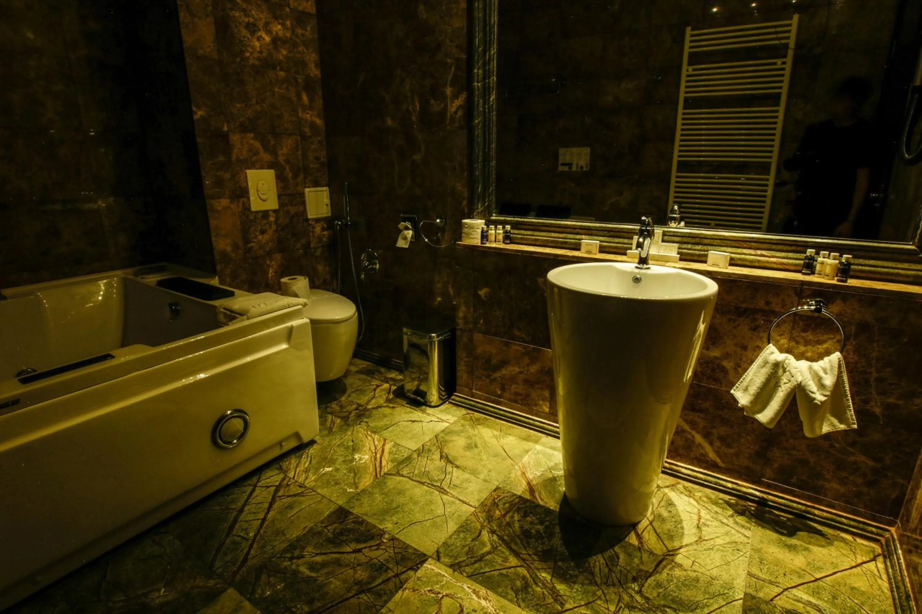 Bavaria Blu Hotel and Conference Centre