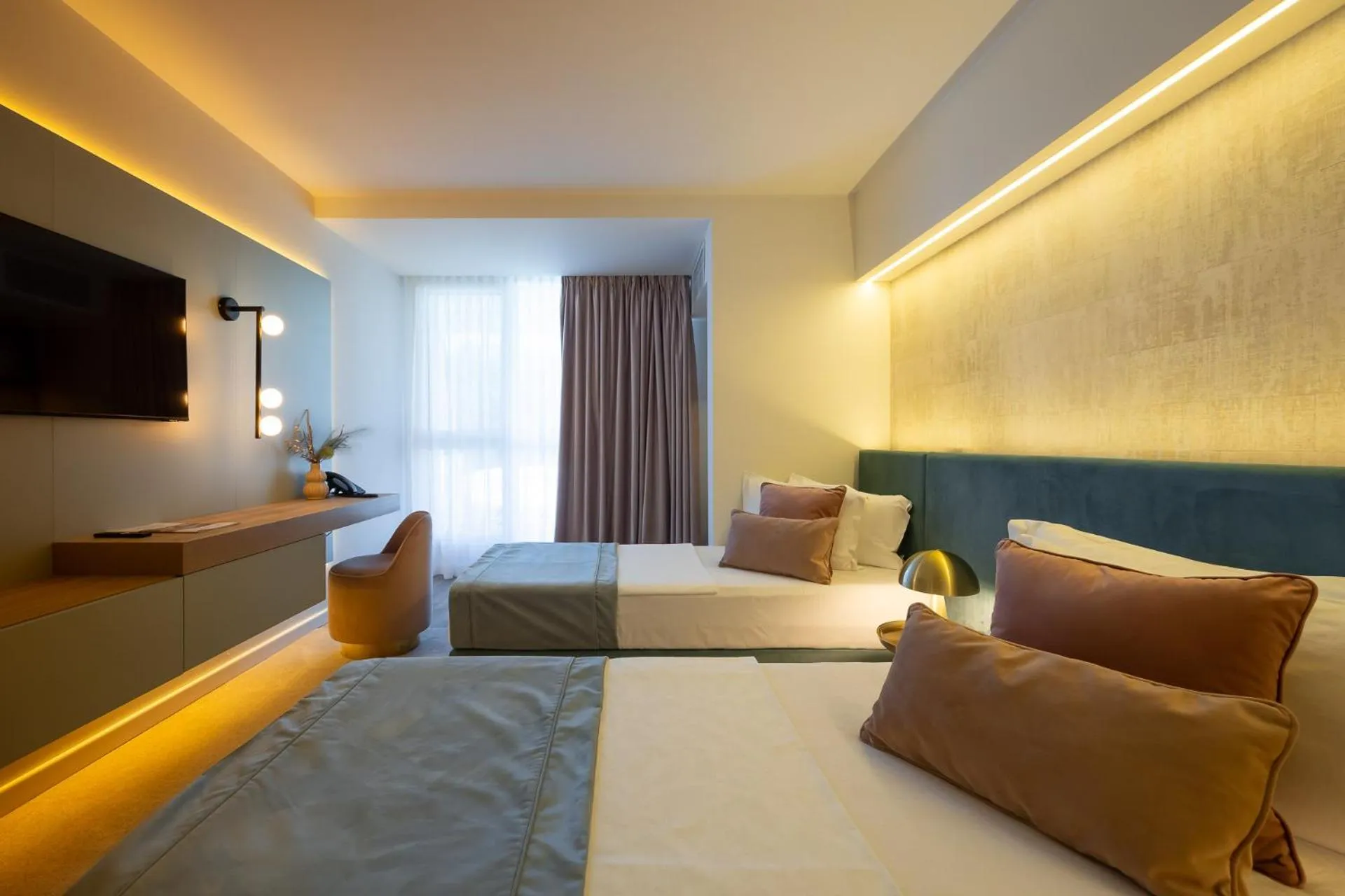 Bed in Bavaria Blu Hotel and Conference Centre