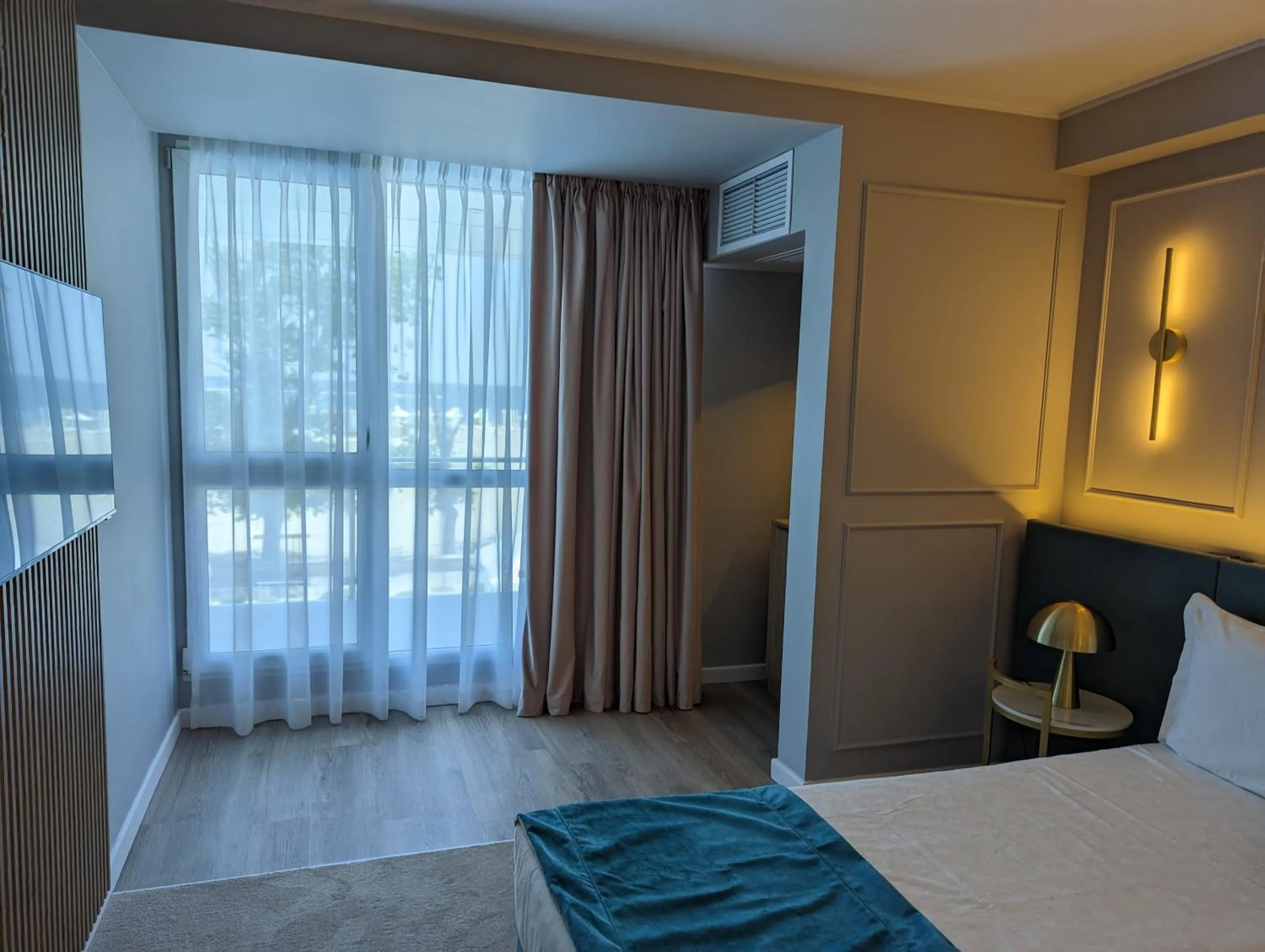 Bed in Bavaria Blu Hotel and Conference Centre