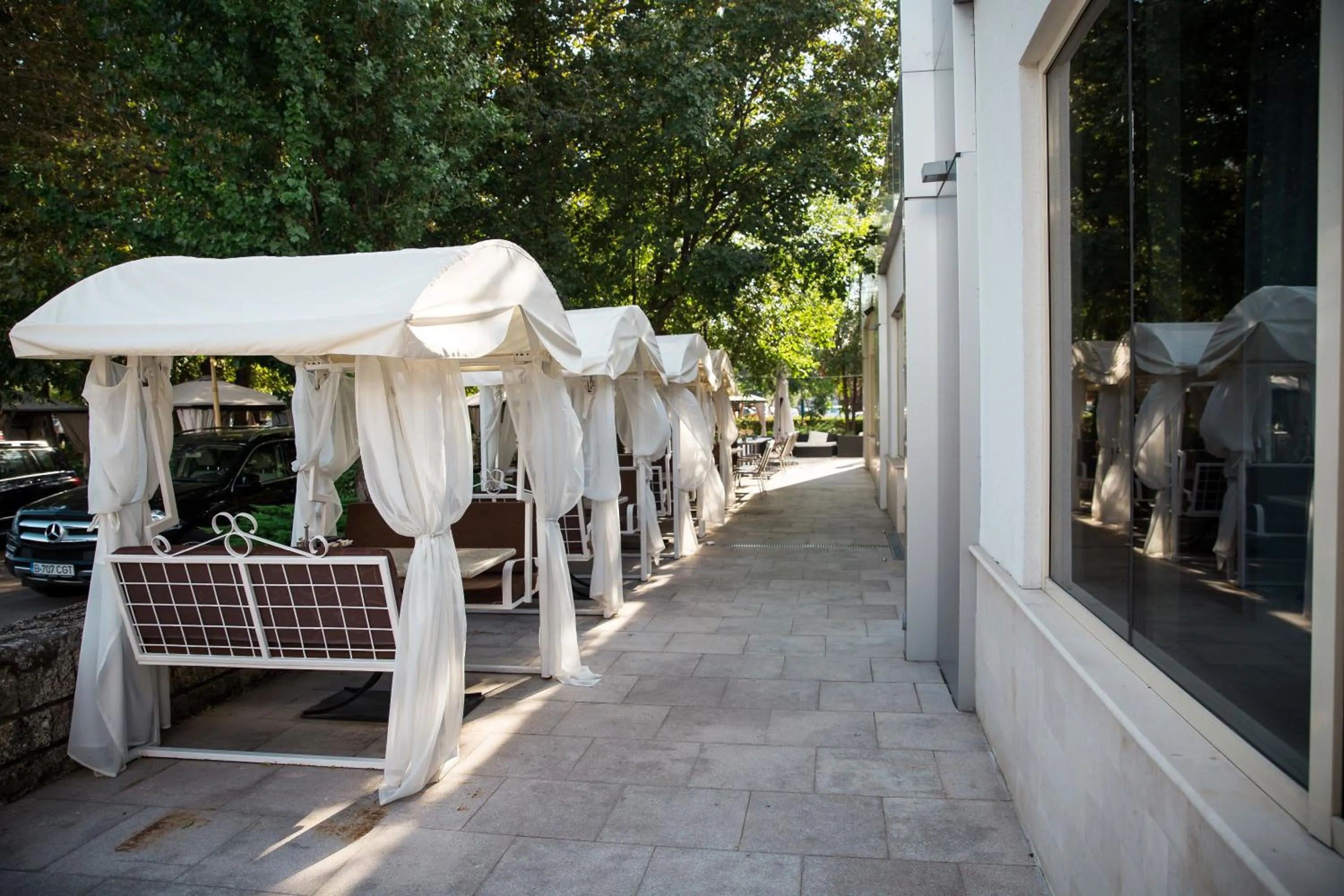 Restaurant/places to eat in Bavaria Blu Hotel and Conference Centre