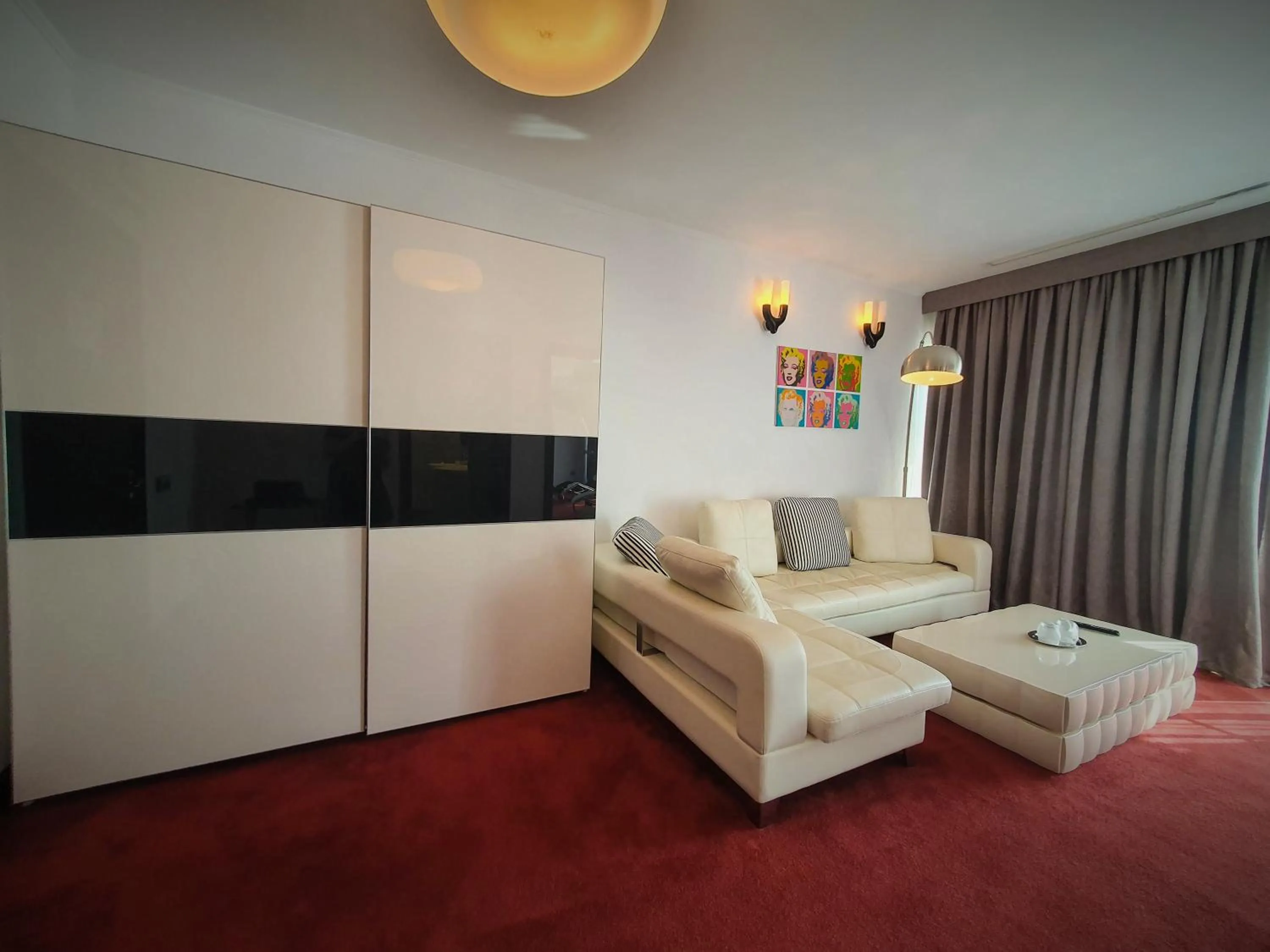 Bavaria Blu Hotel and Conference Centre