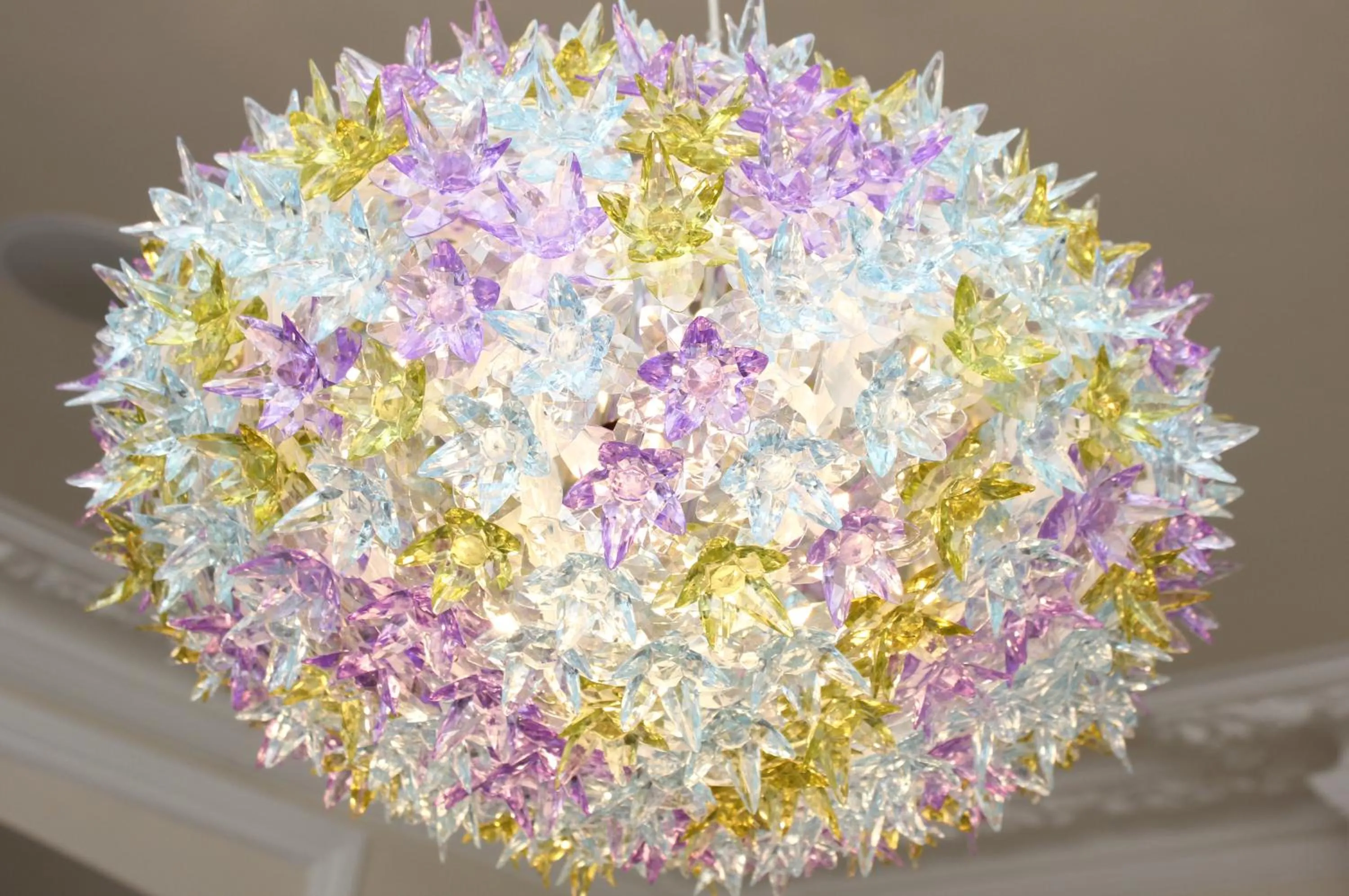 Decorative detail in Brentwood Hotel & Apartments