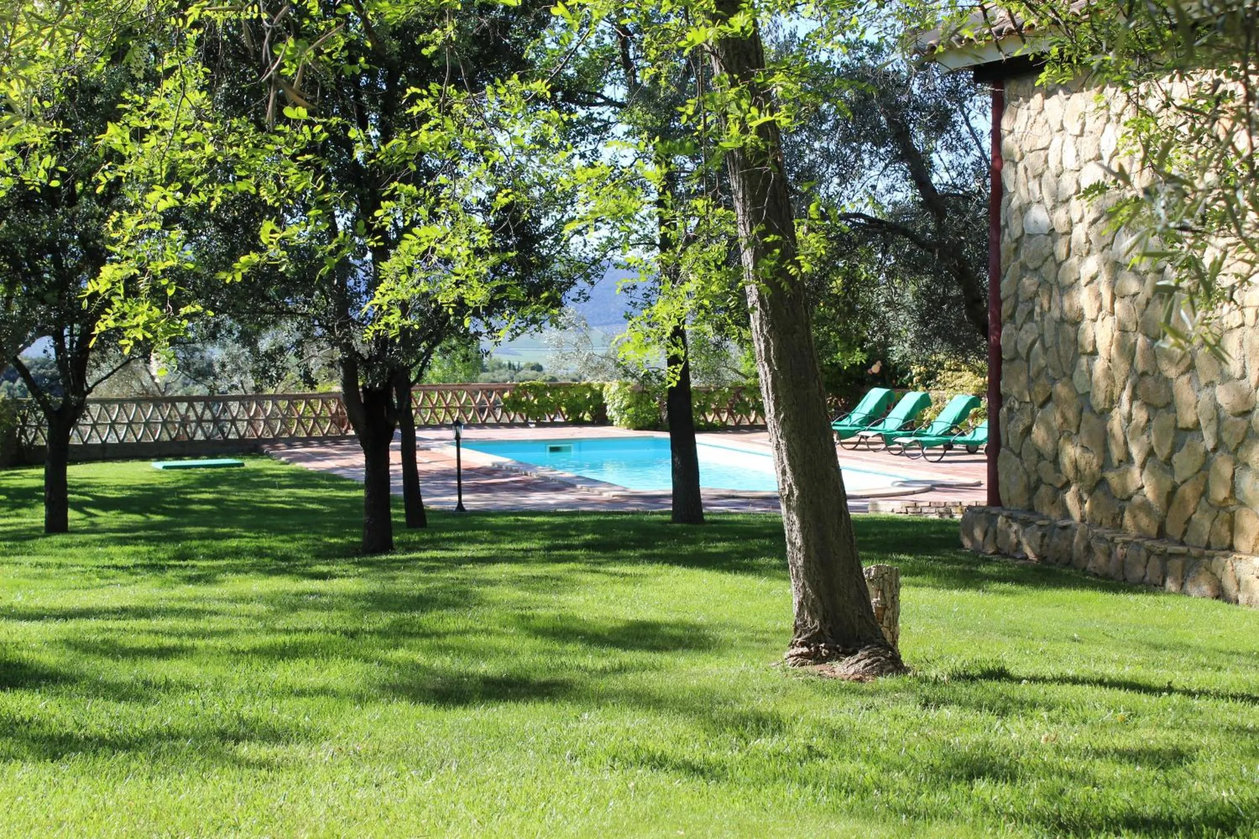 Garden in Los Picachos 10