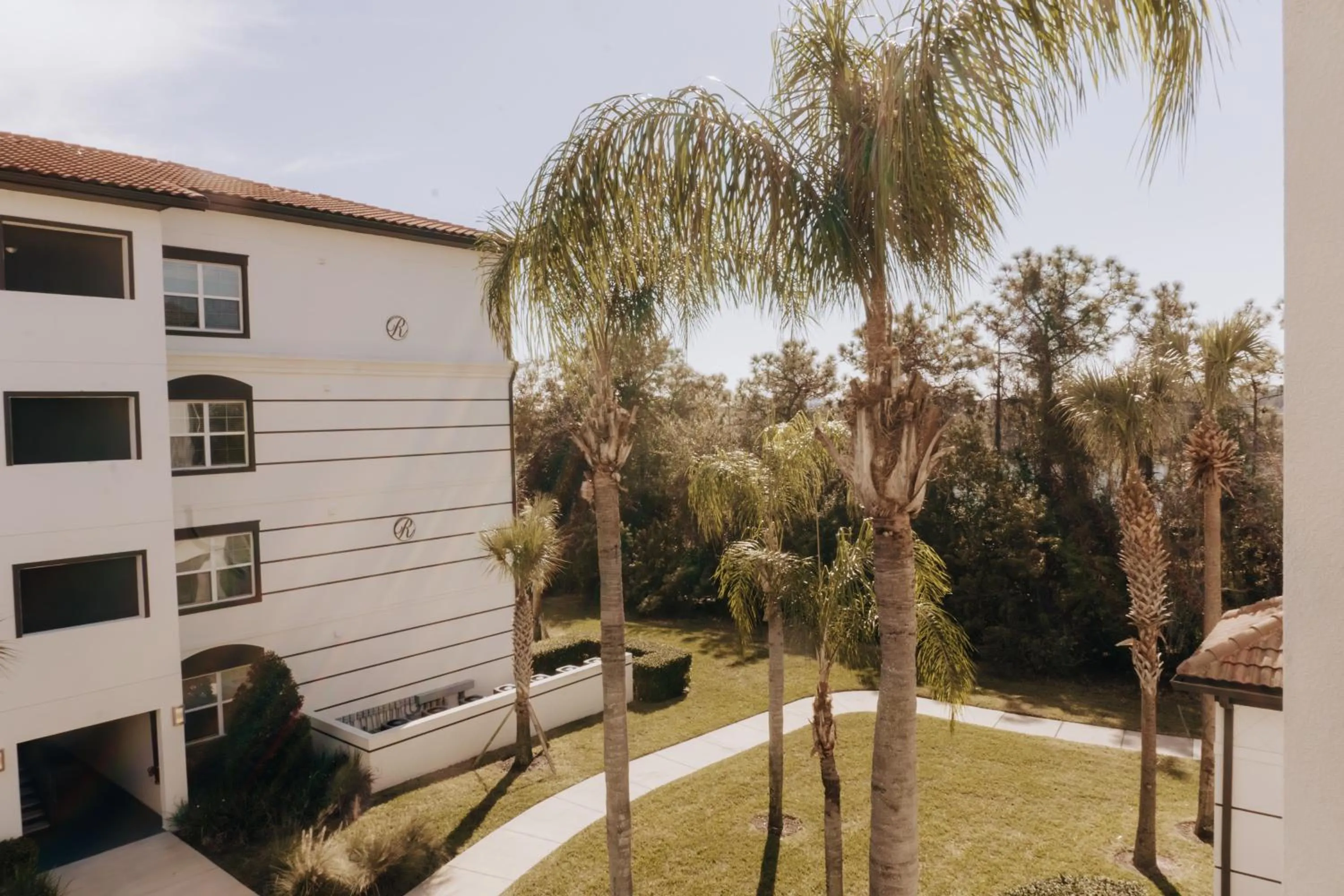 Property building in Vista Cay Inn