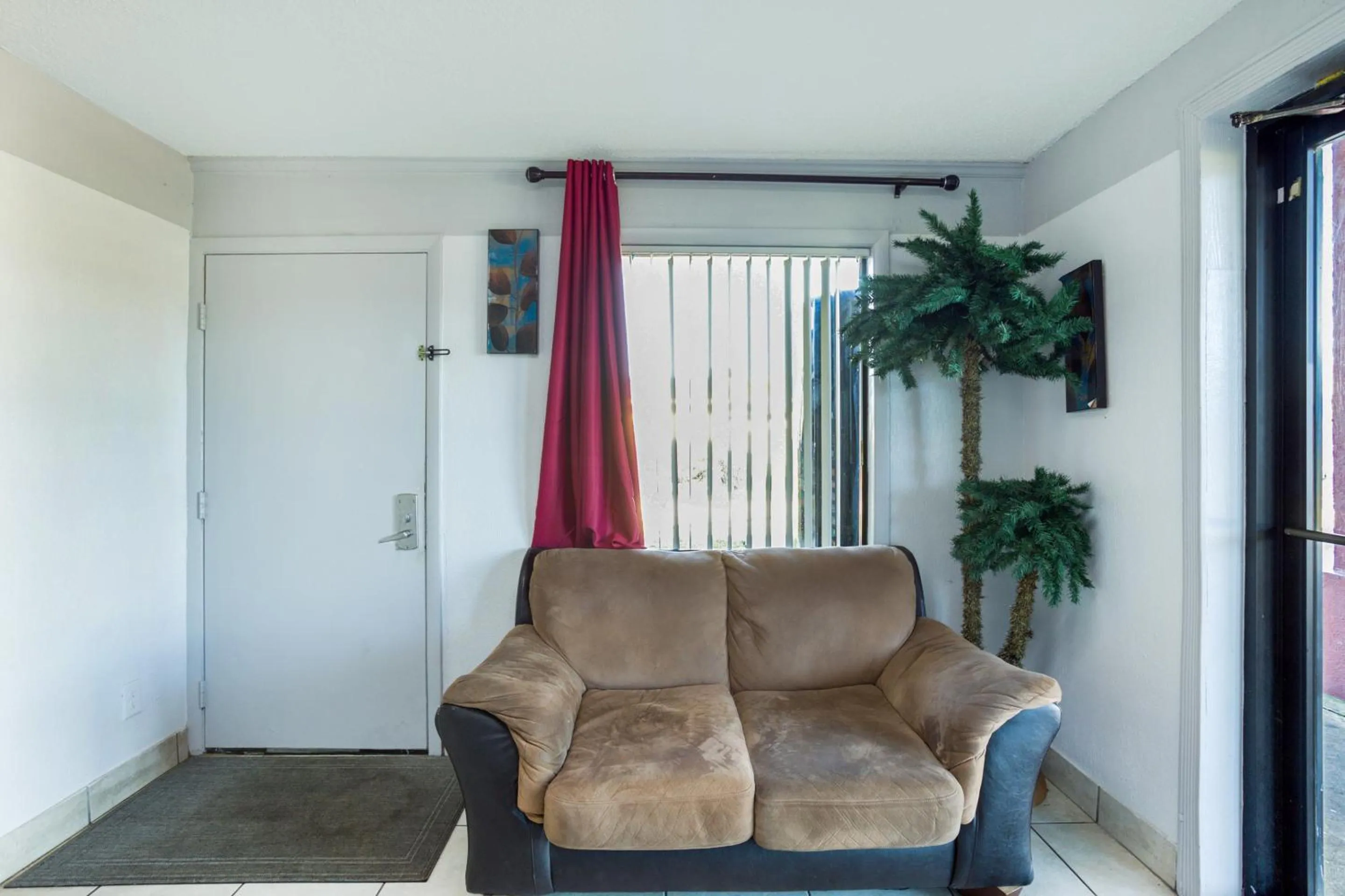 Lobby or reception in OYO Hotel Pensacola I-10 & Hwy 29