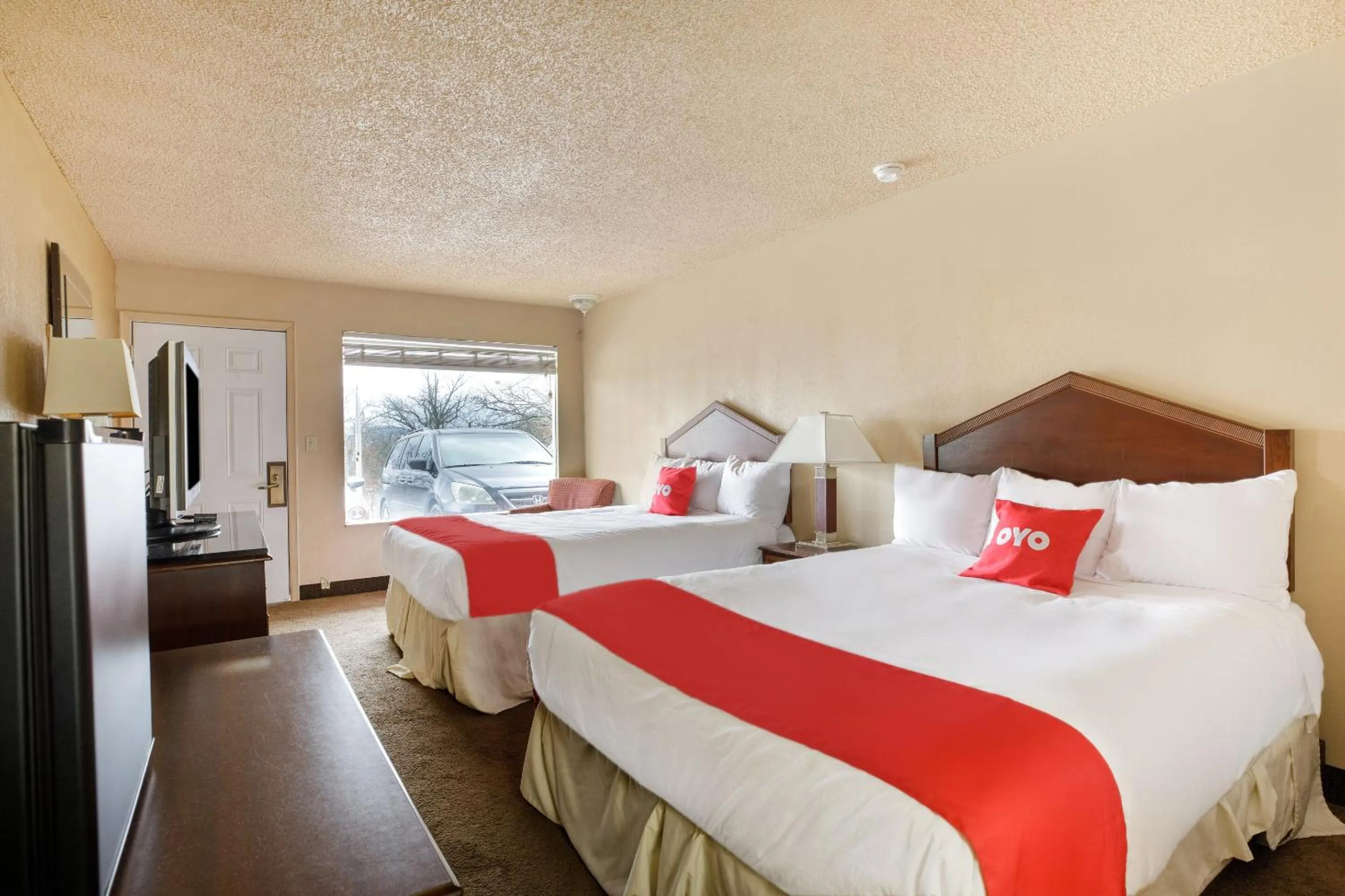 Bedroom in OYO Hotel Branson MO-165