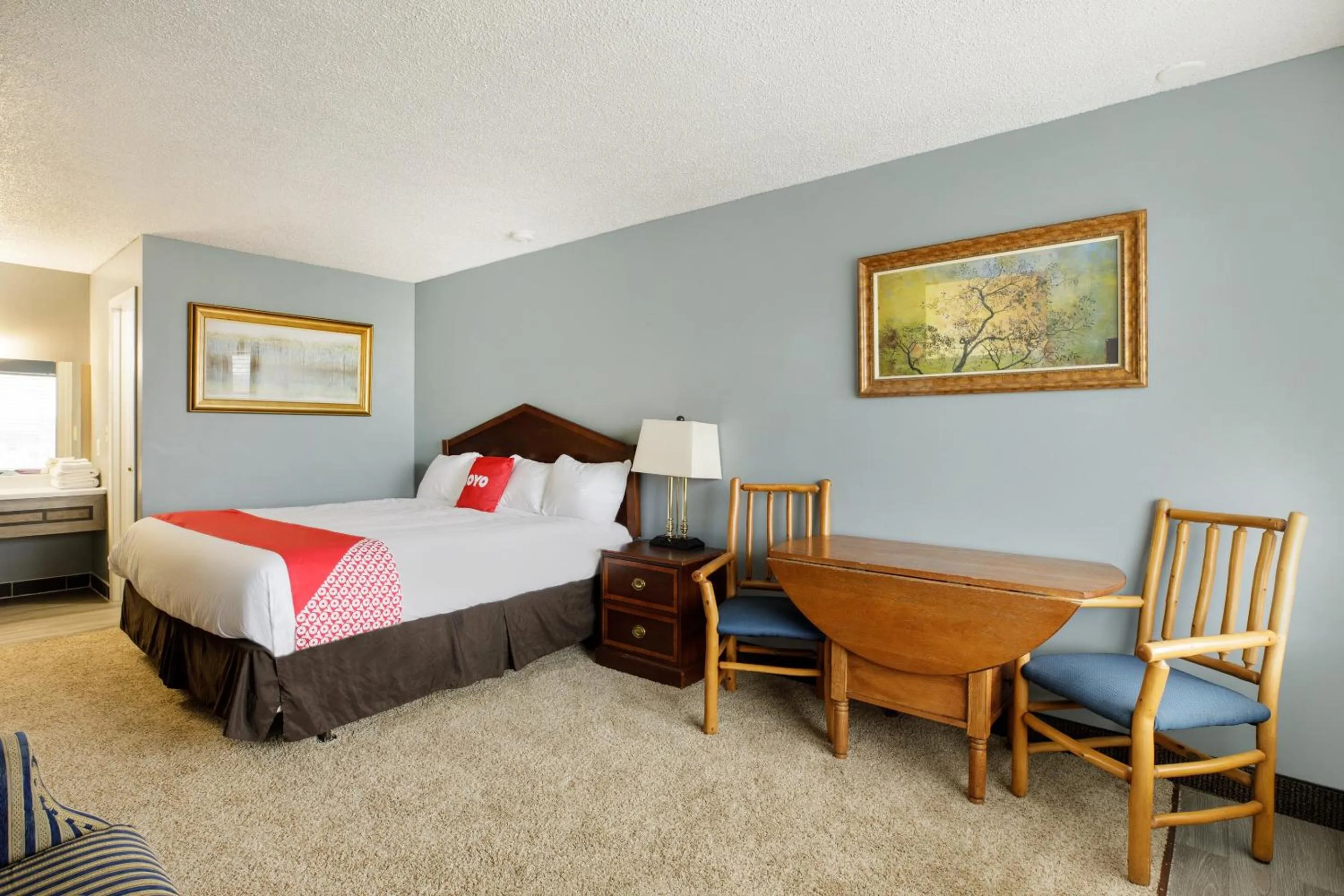 Bedroom in OYO Hotel Branson MO-165