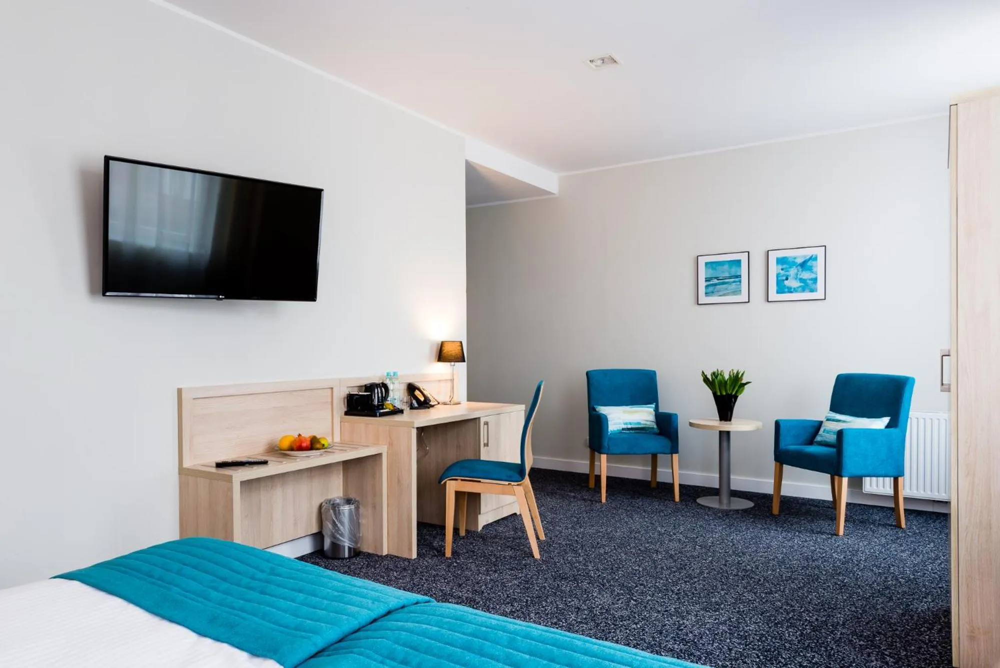 Photo of the whole room, Bed in Hotel Eureka