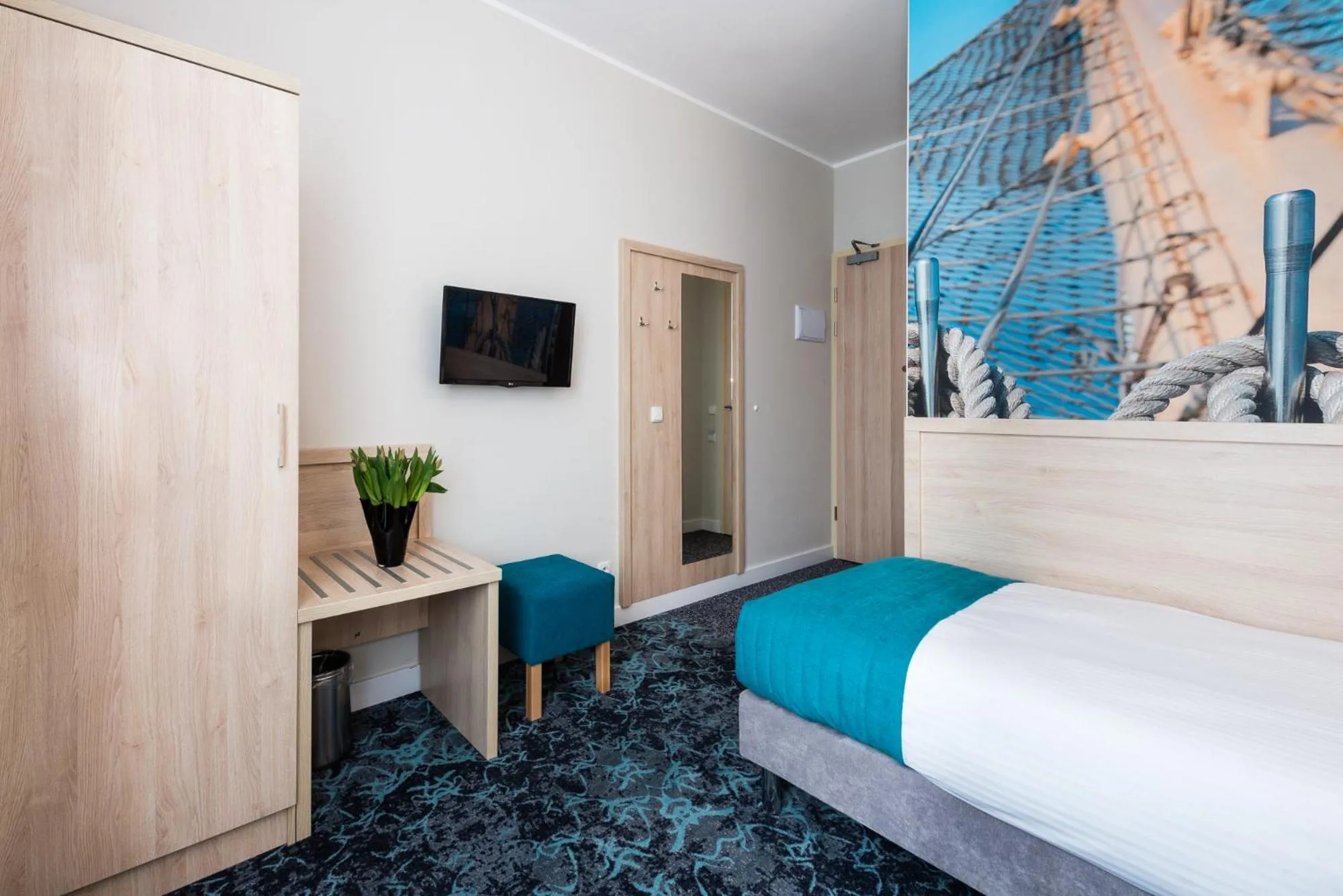 Photo of the whole room, Bed in Hotel Eureka