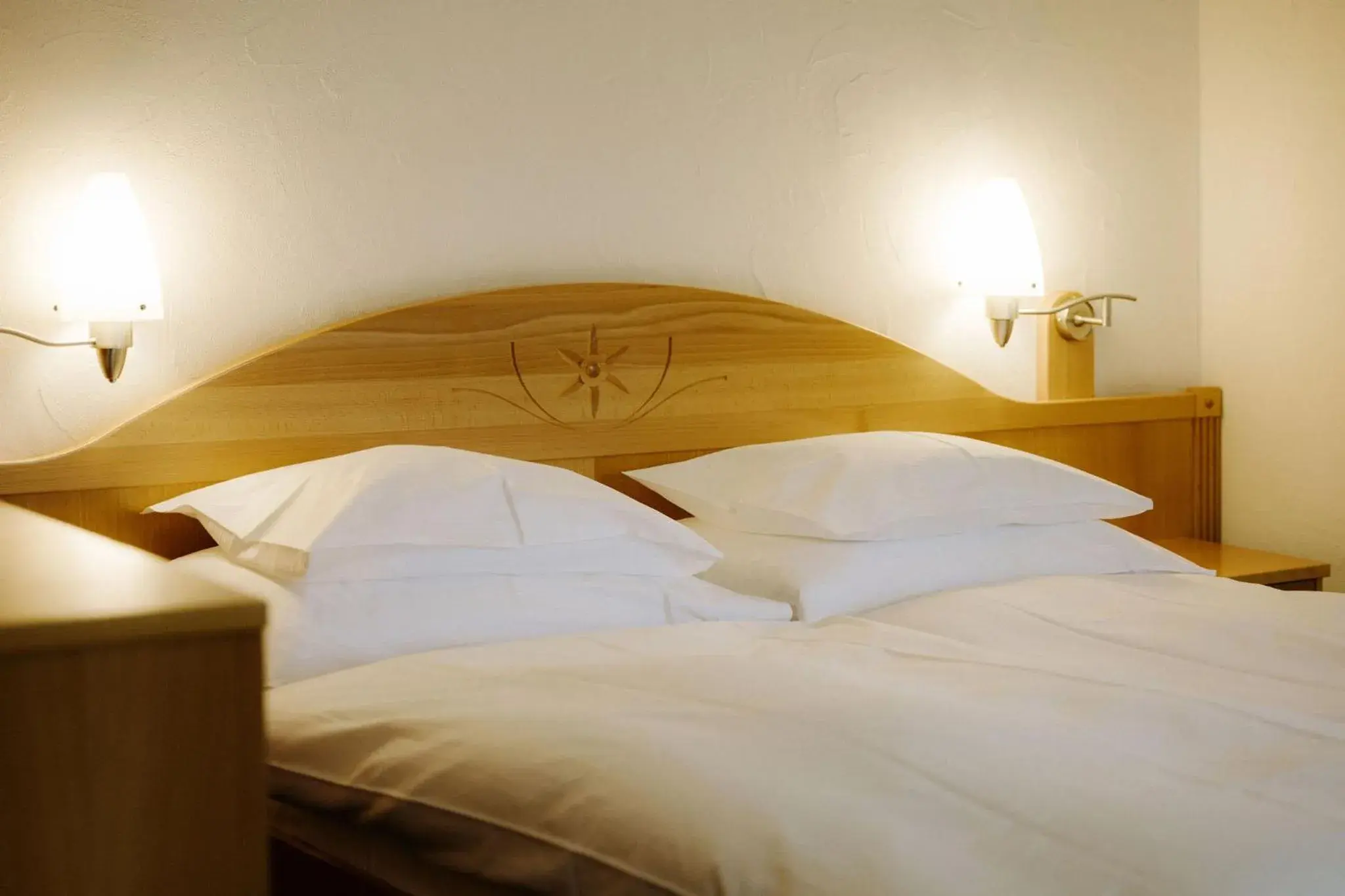 Deluxe Single Room in Alpine Hotel Perren Deluxe Single Room in Alpine Hotel Perren