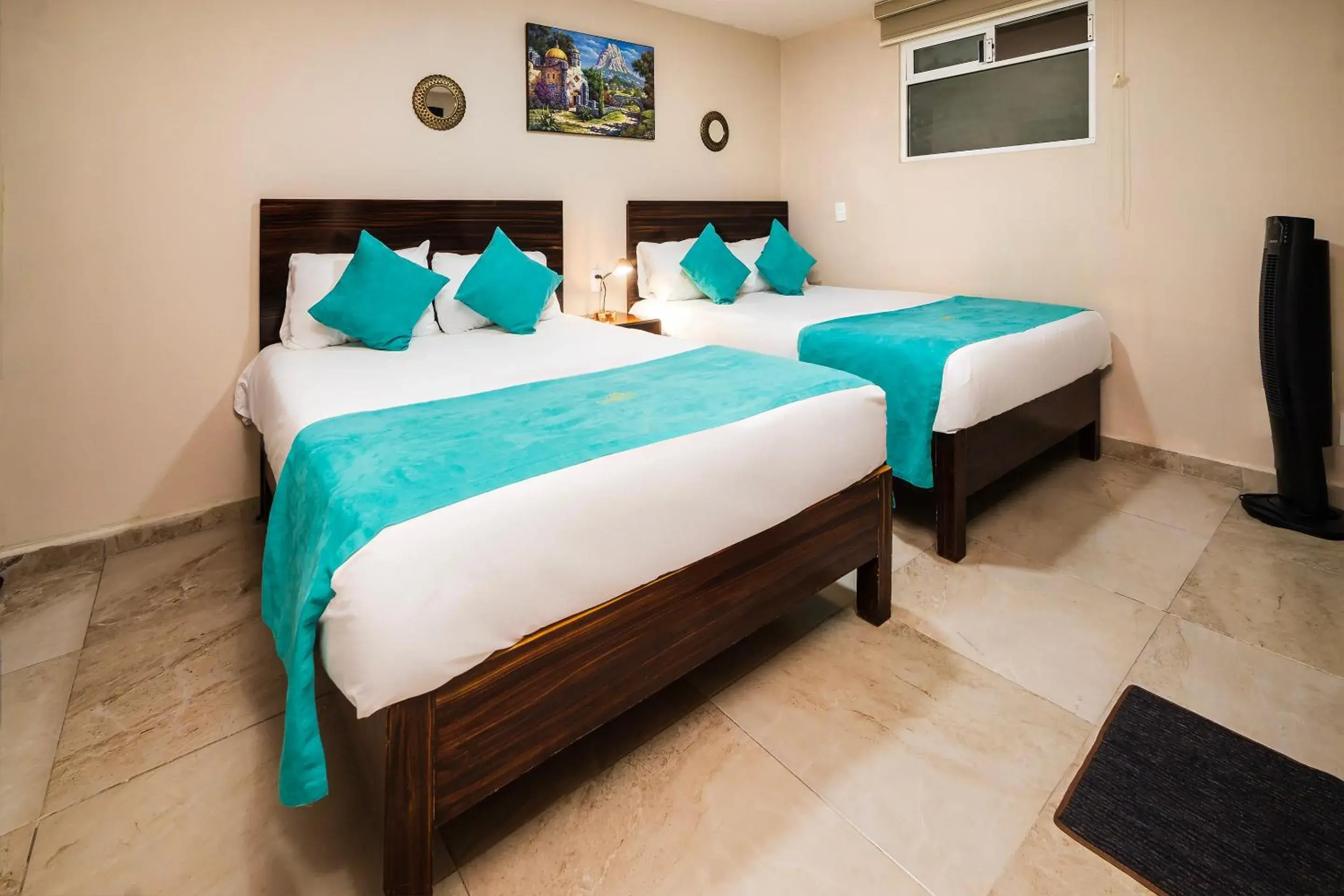 Standard Two Beds in OYO Hotel Boutique Las Campanas Standard Two Beds in OYO Hotel Boutique Las Campanas