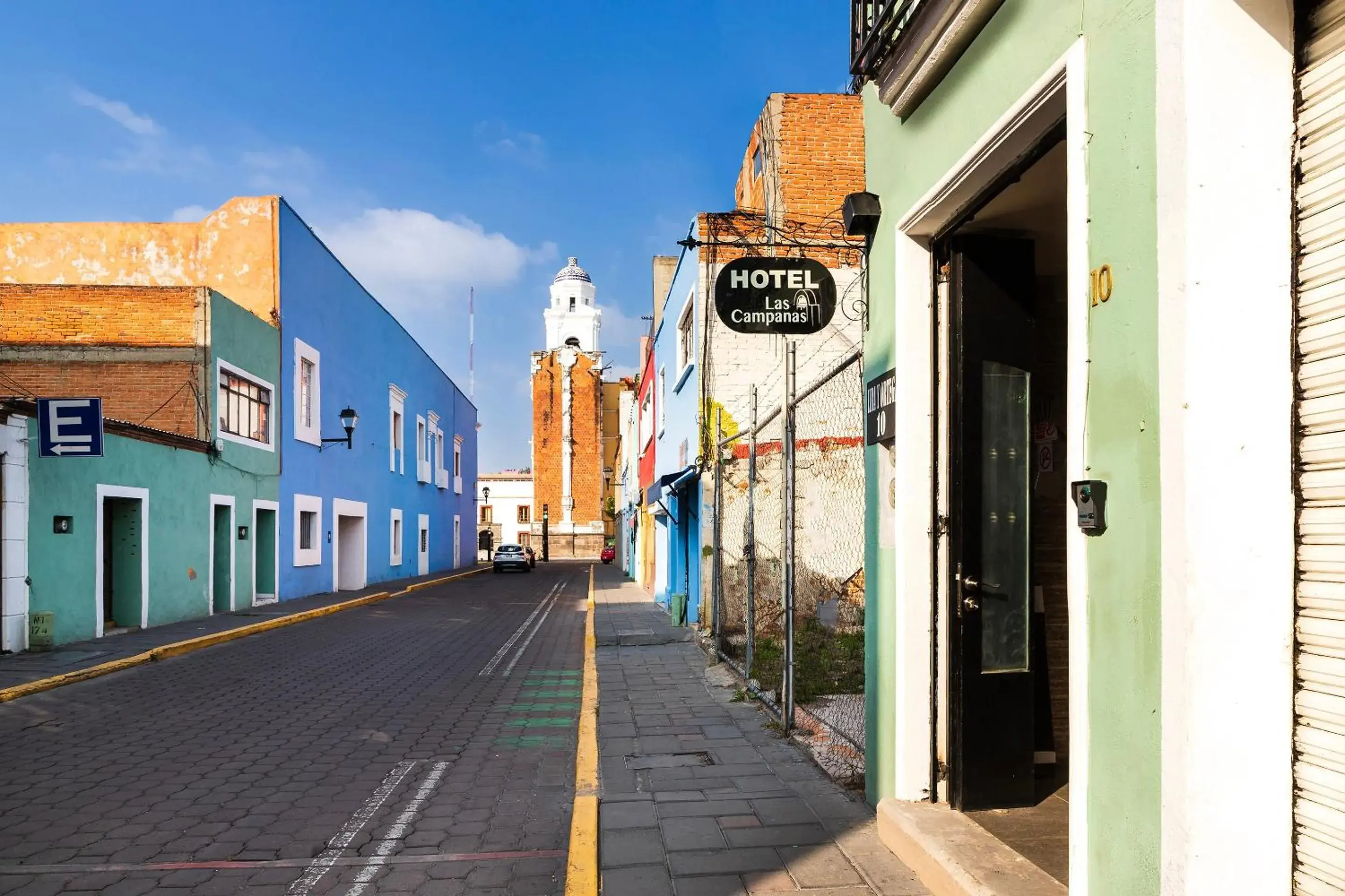 Facade/entrance in OYO Hotel Boutique Las Campanas Facade/entrance in OYO Hotel Boutique Las Campanas