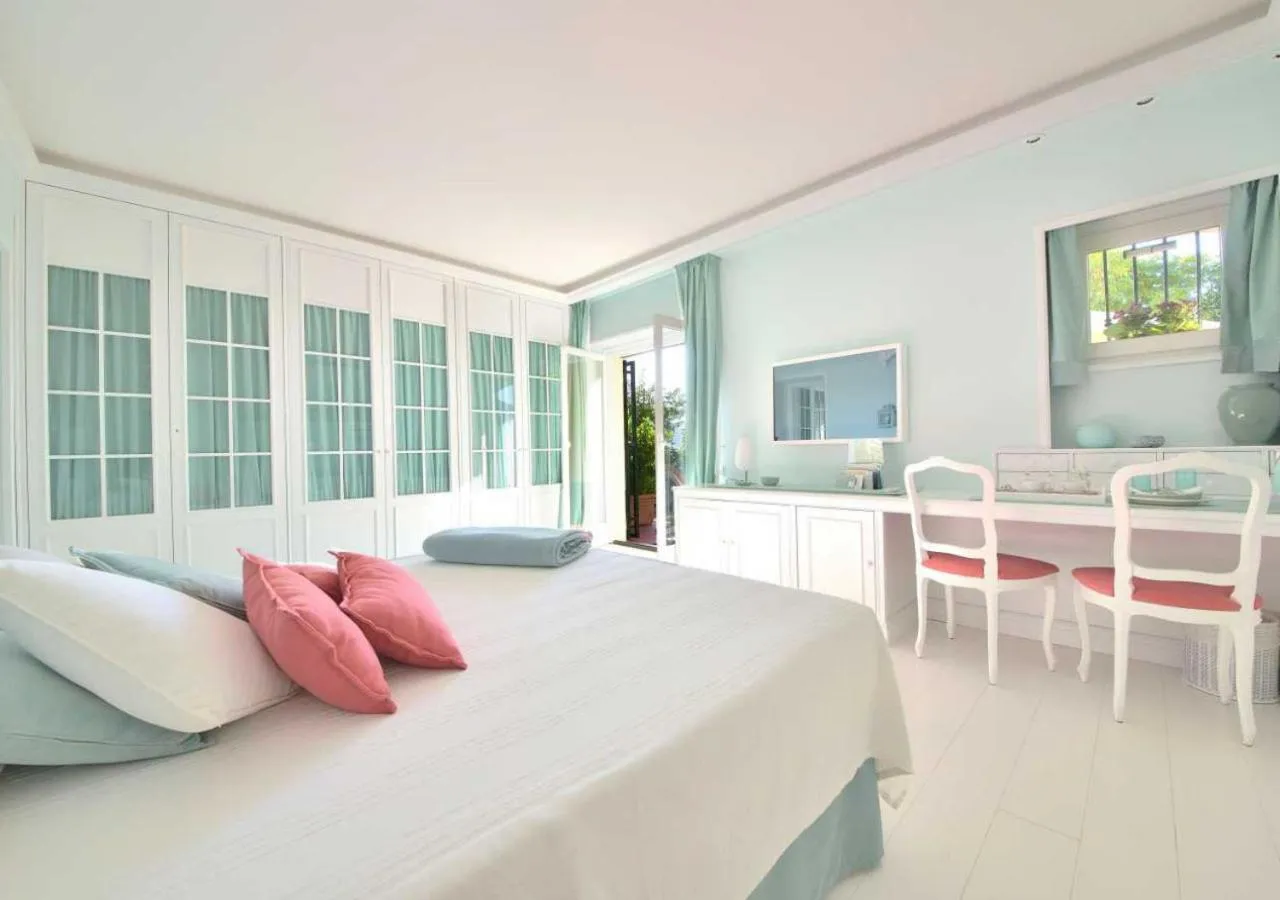 Bedroom, Bed in Villa Mares - sea view, free garage