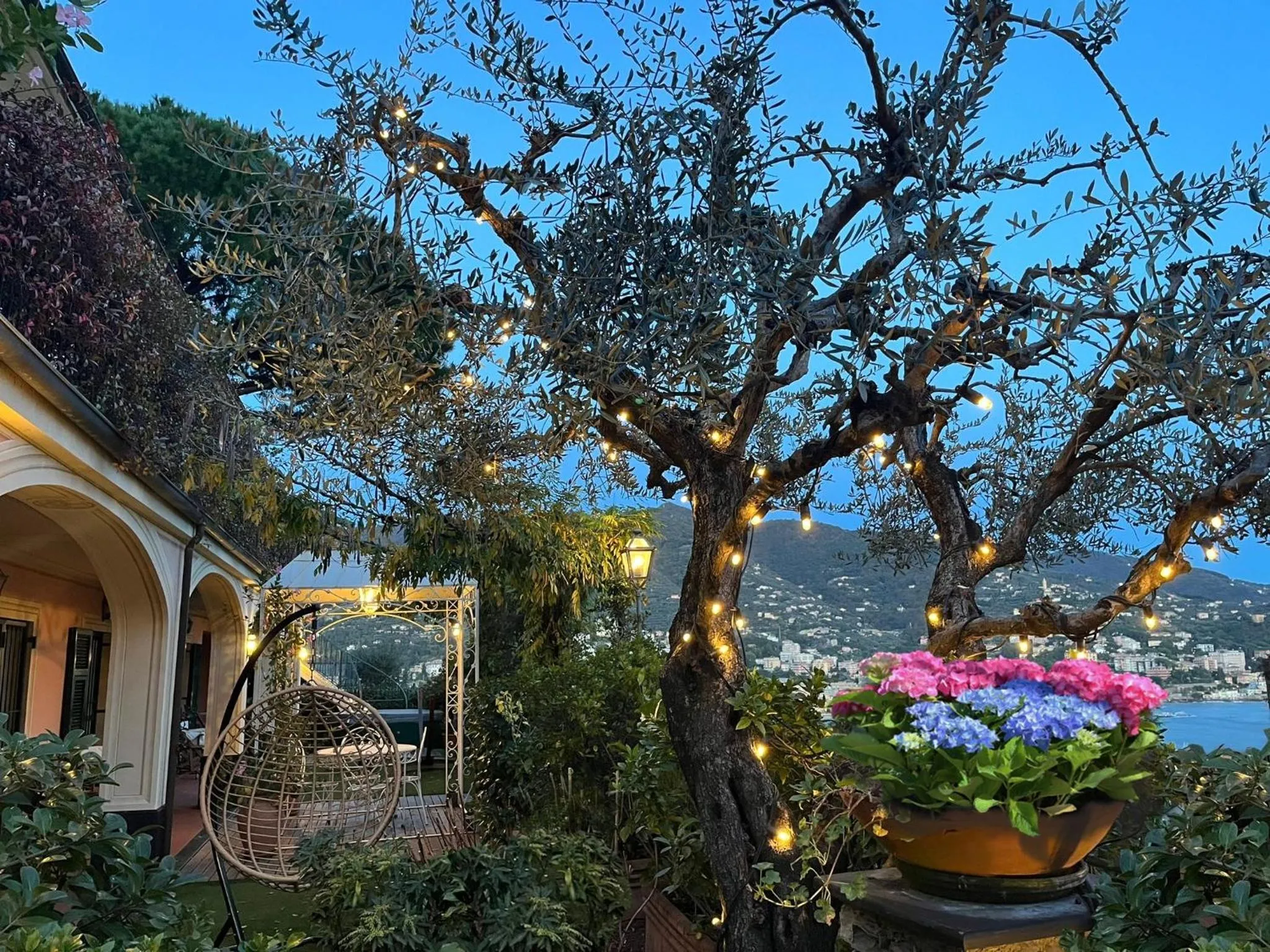 Garden view in Villa Mares - sea view, free garage