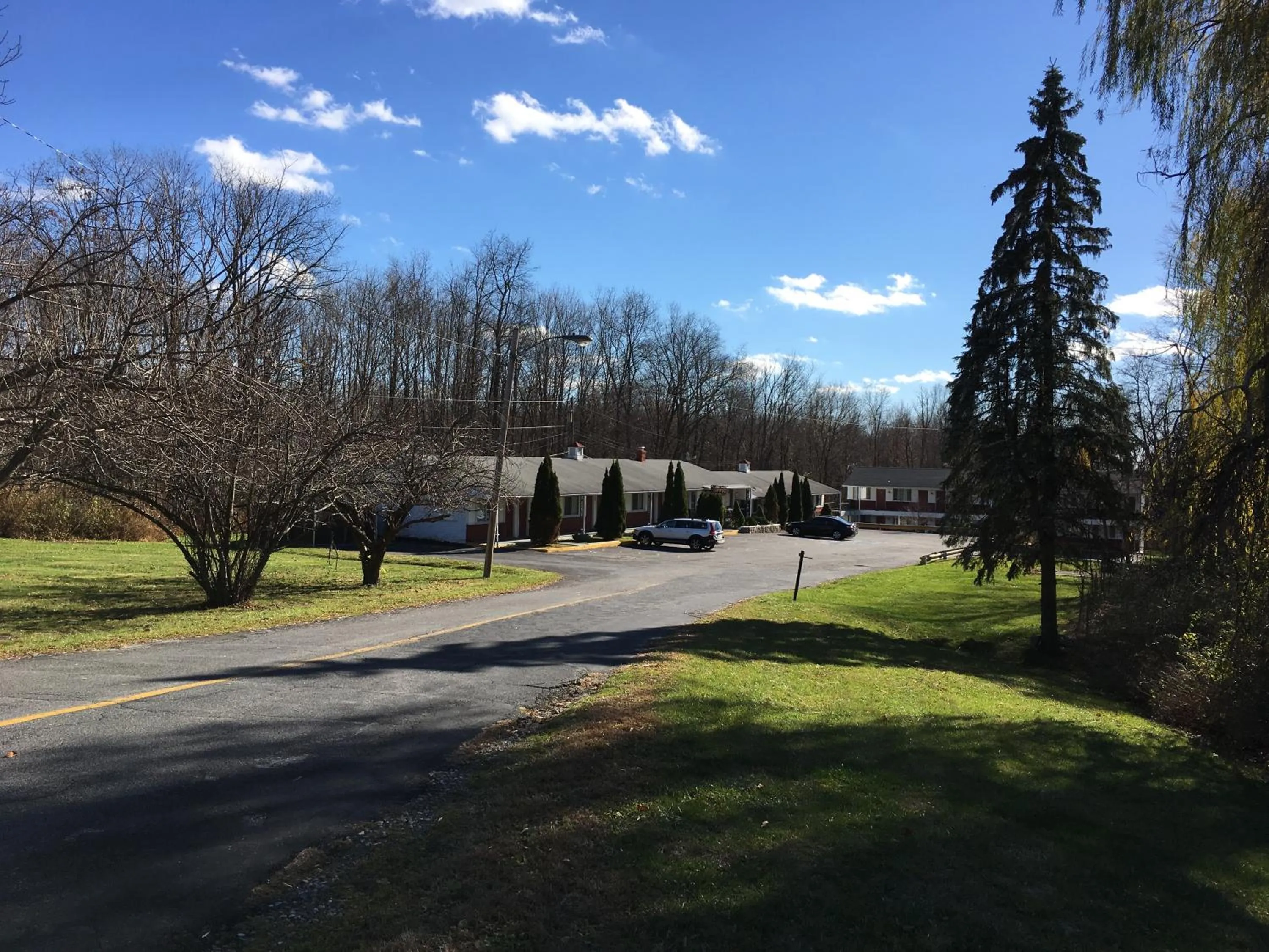 Property building in Budget Motor Inn- Mahopac