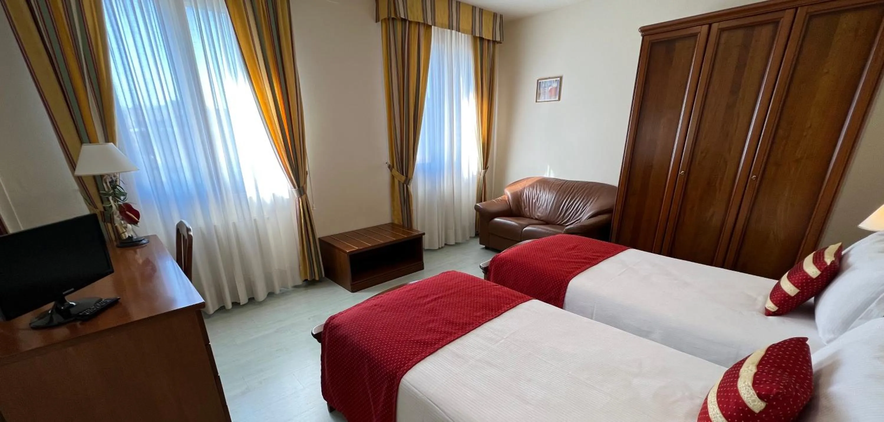 Bedroom, Bed in Albergo Italia