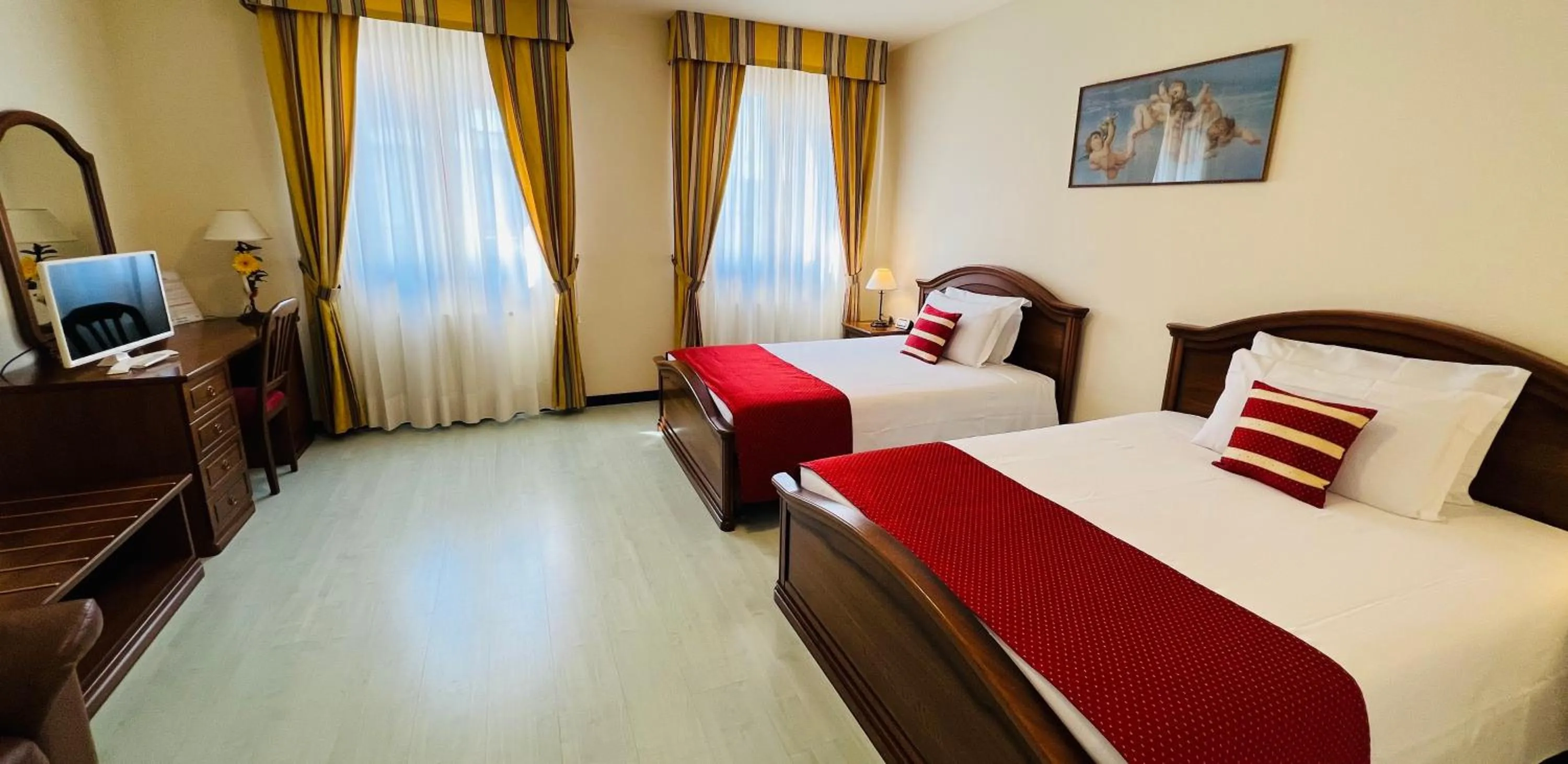 Facility for disabled guests, Bed in Albergo Italia
