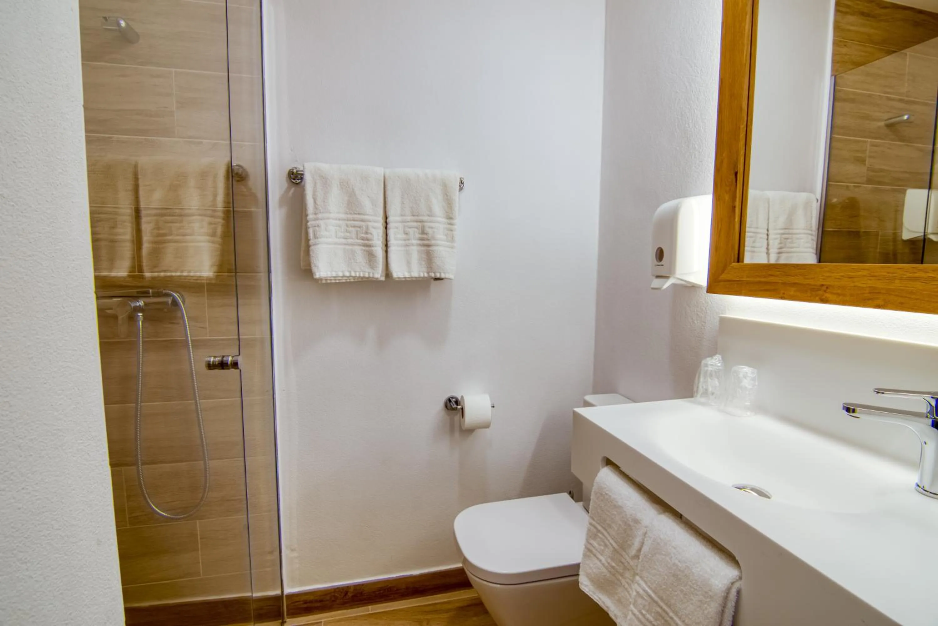 Bathroom in Hostal La Isla