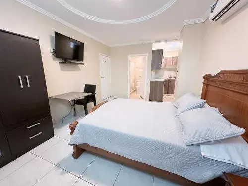 Deluxe Suite in Suitesecu Rentals Guayaquil Deluxe Suite in Suitesecu Rentals Guayaquil