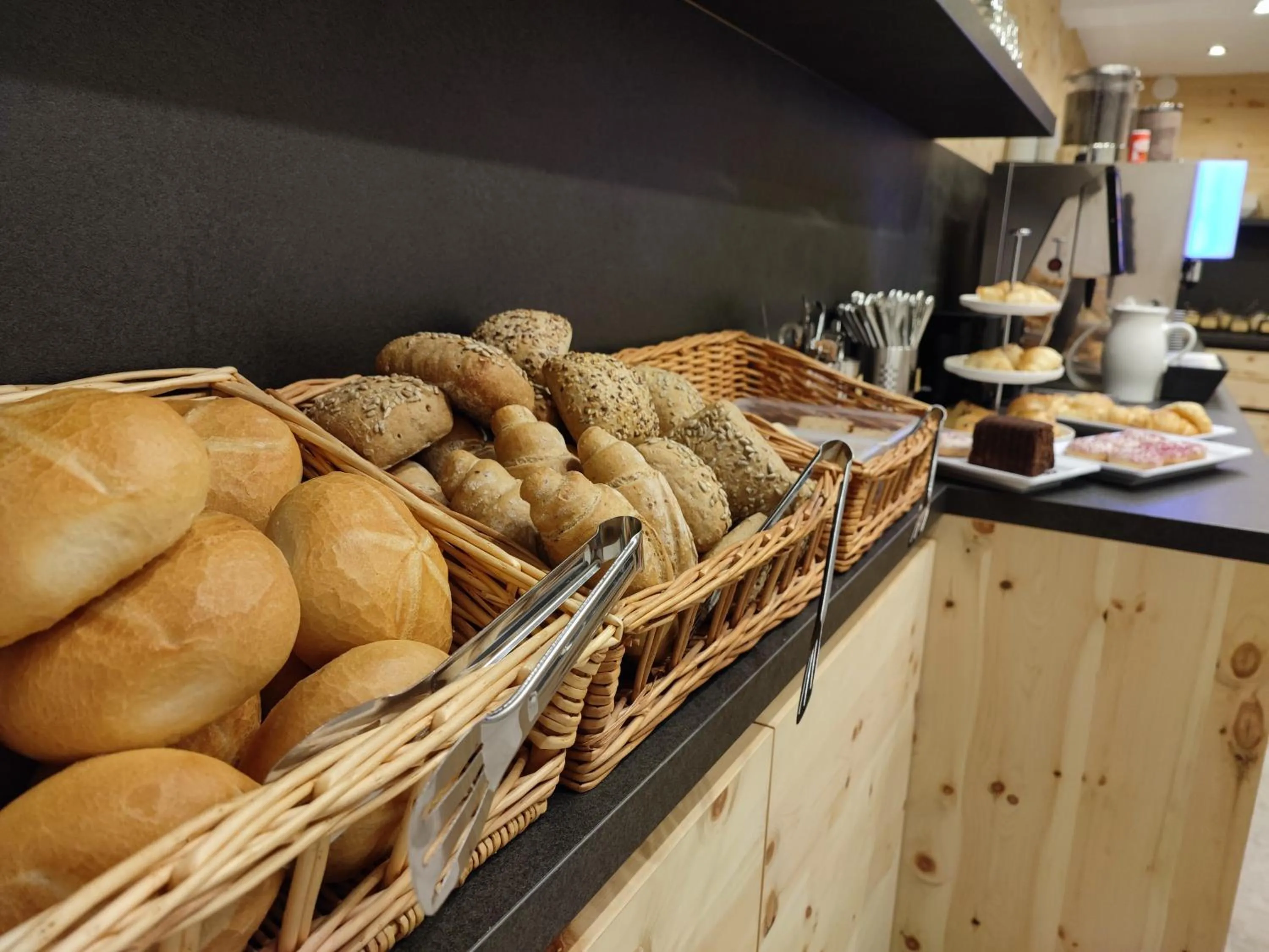 Breakfast in Apart Hotel Ideal