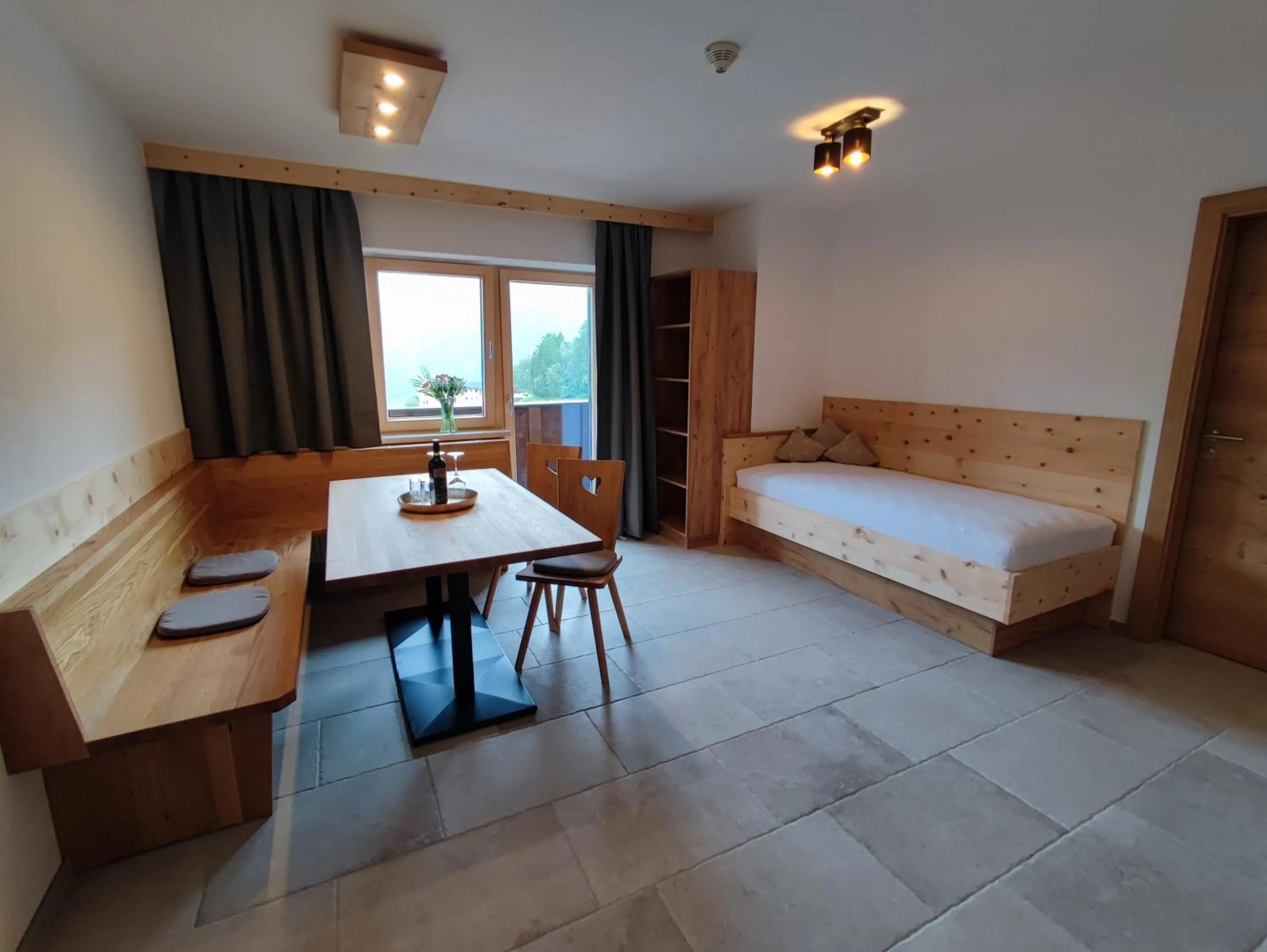 Living room, Bed in Apart Hotel Ideal