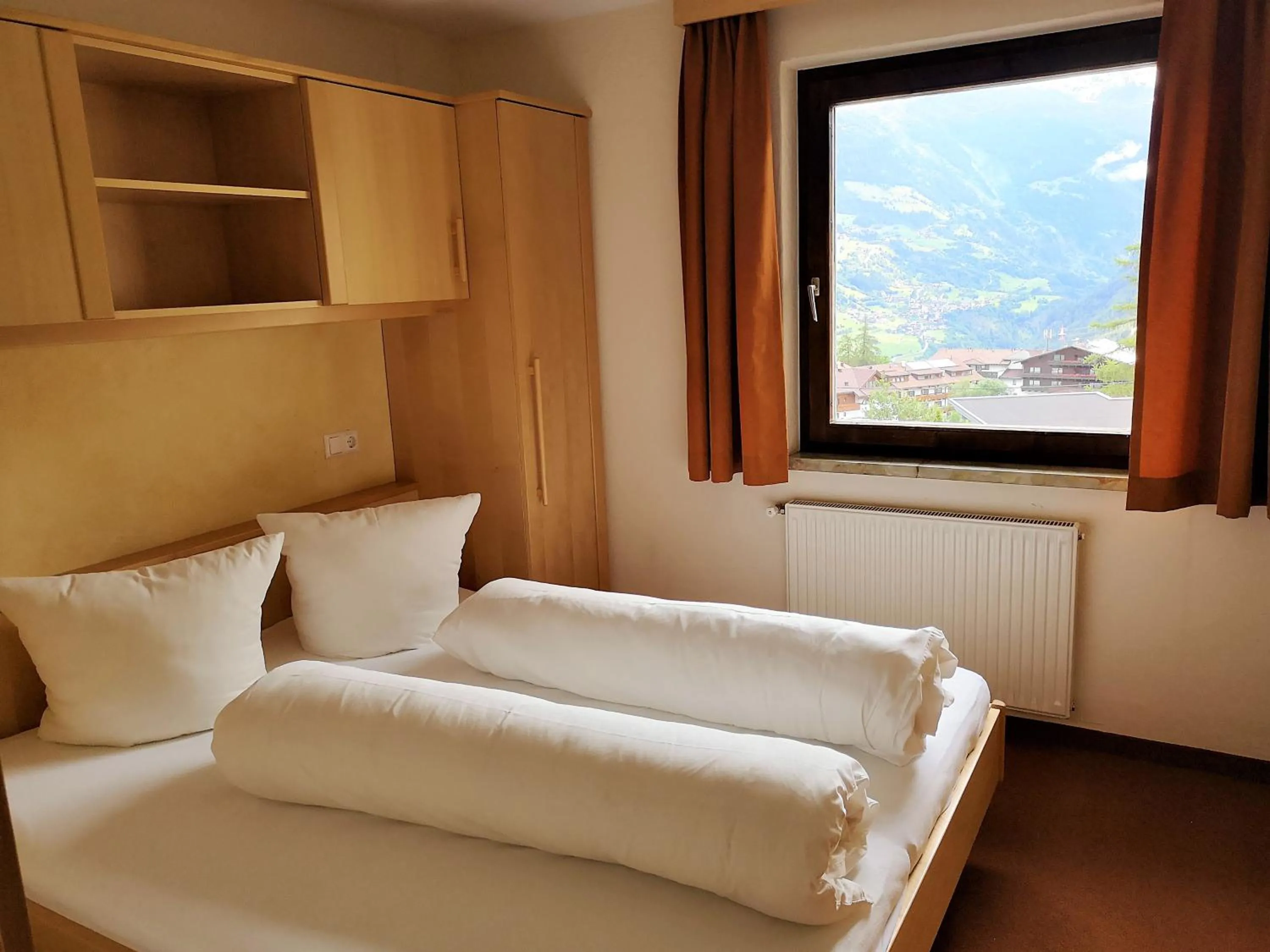 Bed in Apart Hotel Ideal