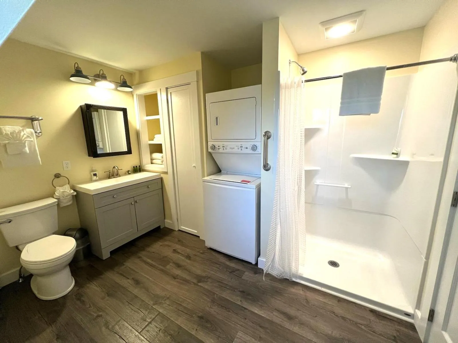 Bathroom in Colonial Gables Oceanfront Village