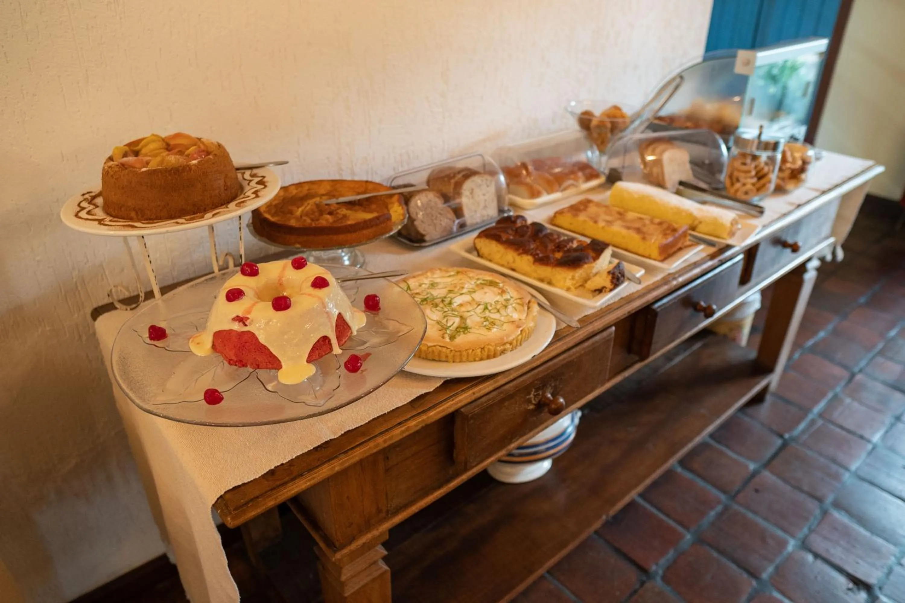 Breakfast in Pousada Rotunda