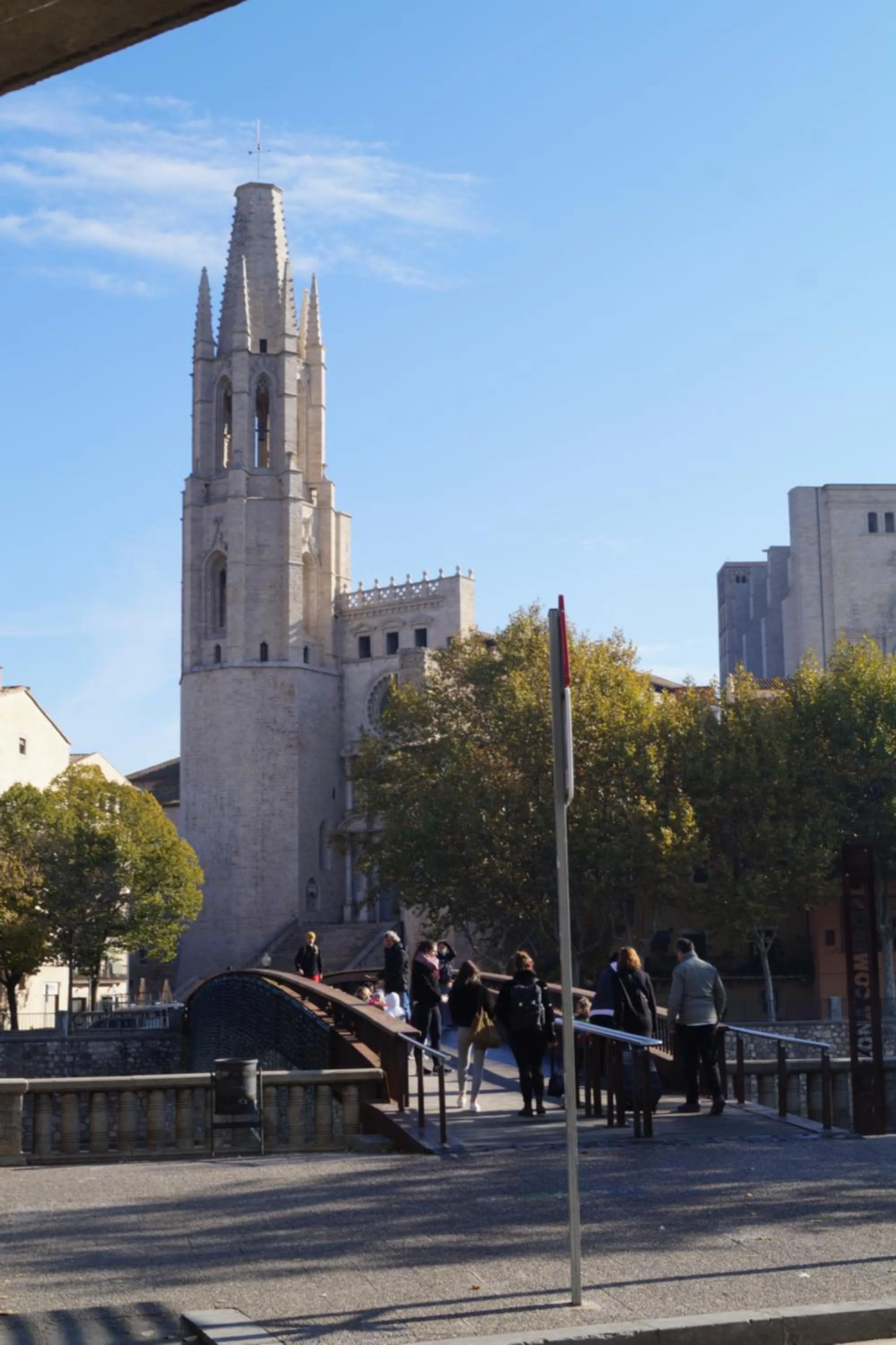 Landmark view in Onyar apartments Rambla de la llibertat 27