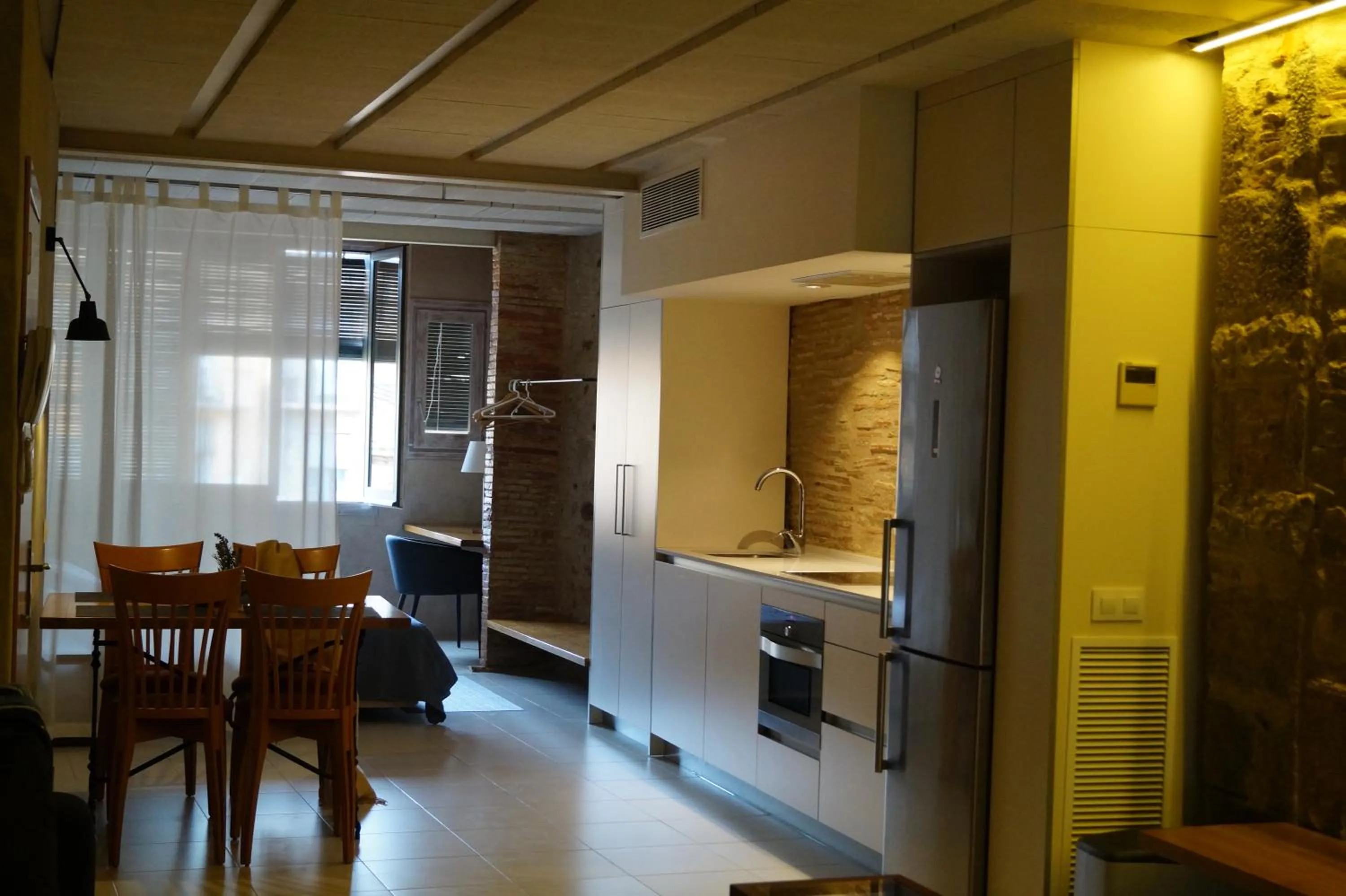 Kitchen or kitchenette in Onyar apartments Rambla de la llibertat 27