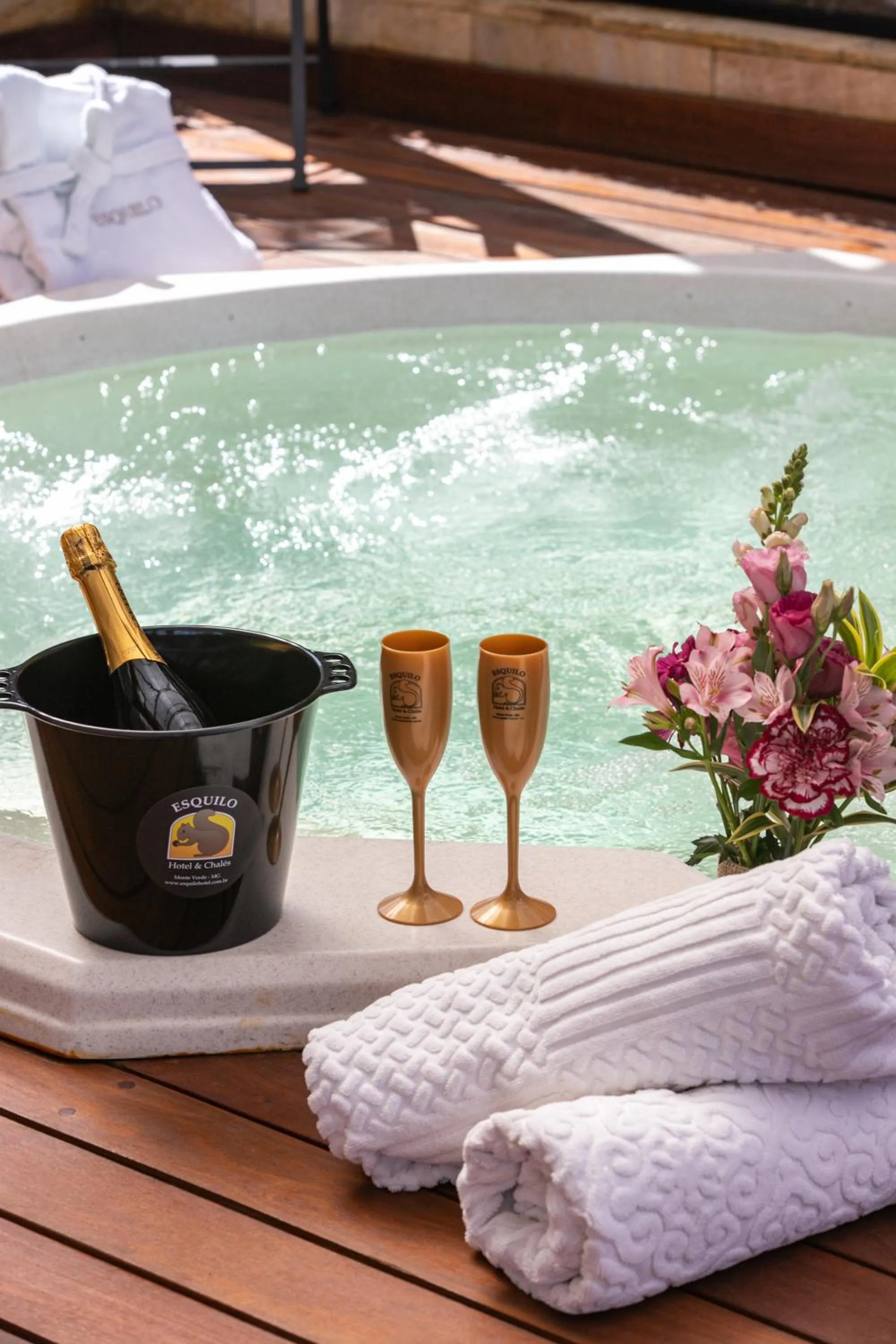 Hot Tub in Esquilo Hotel