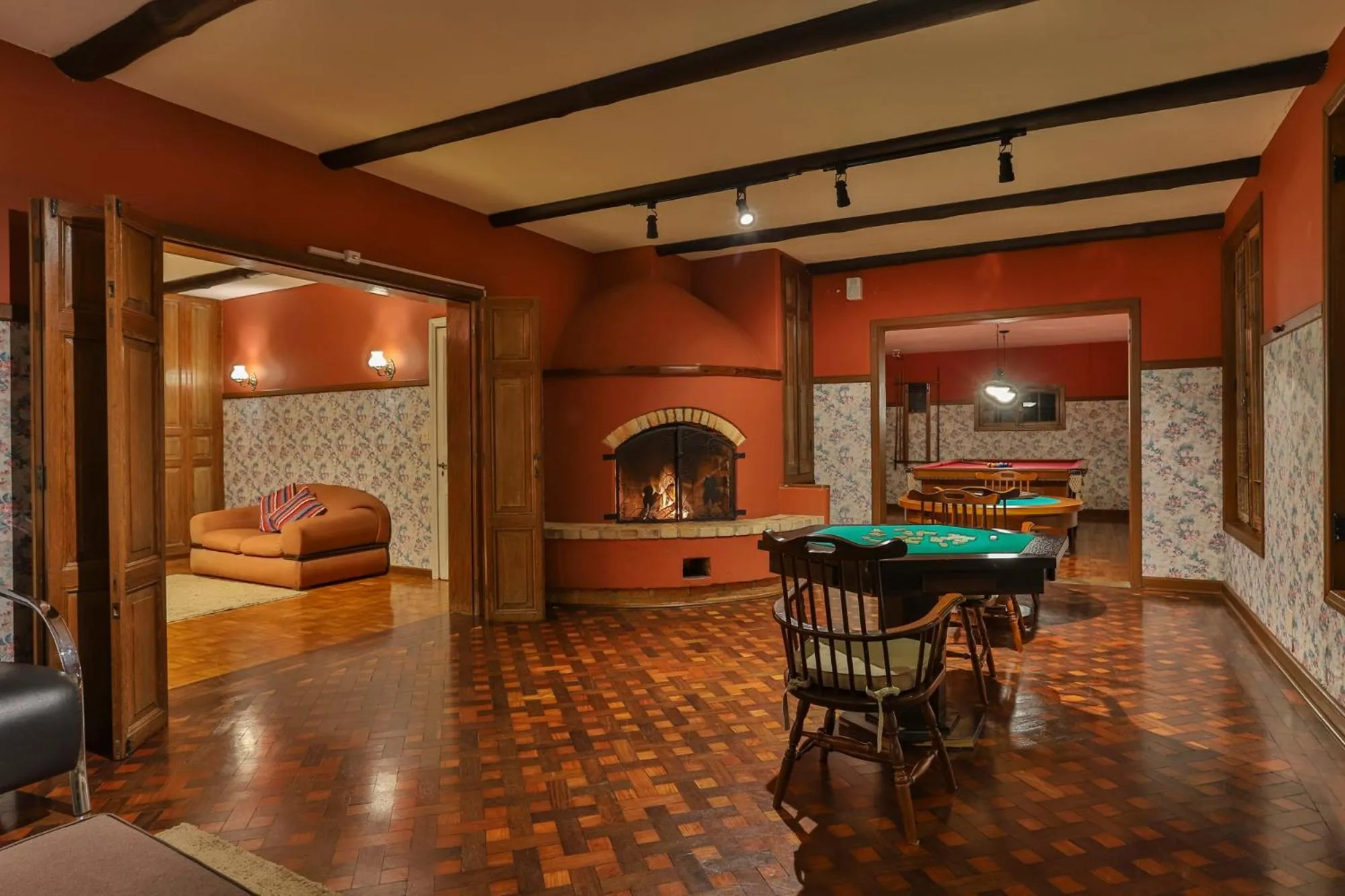 Game Room in Esquilo Hotel